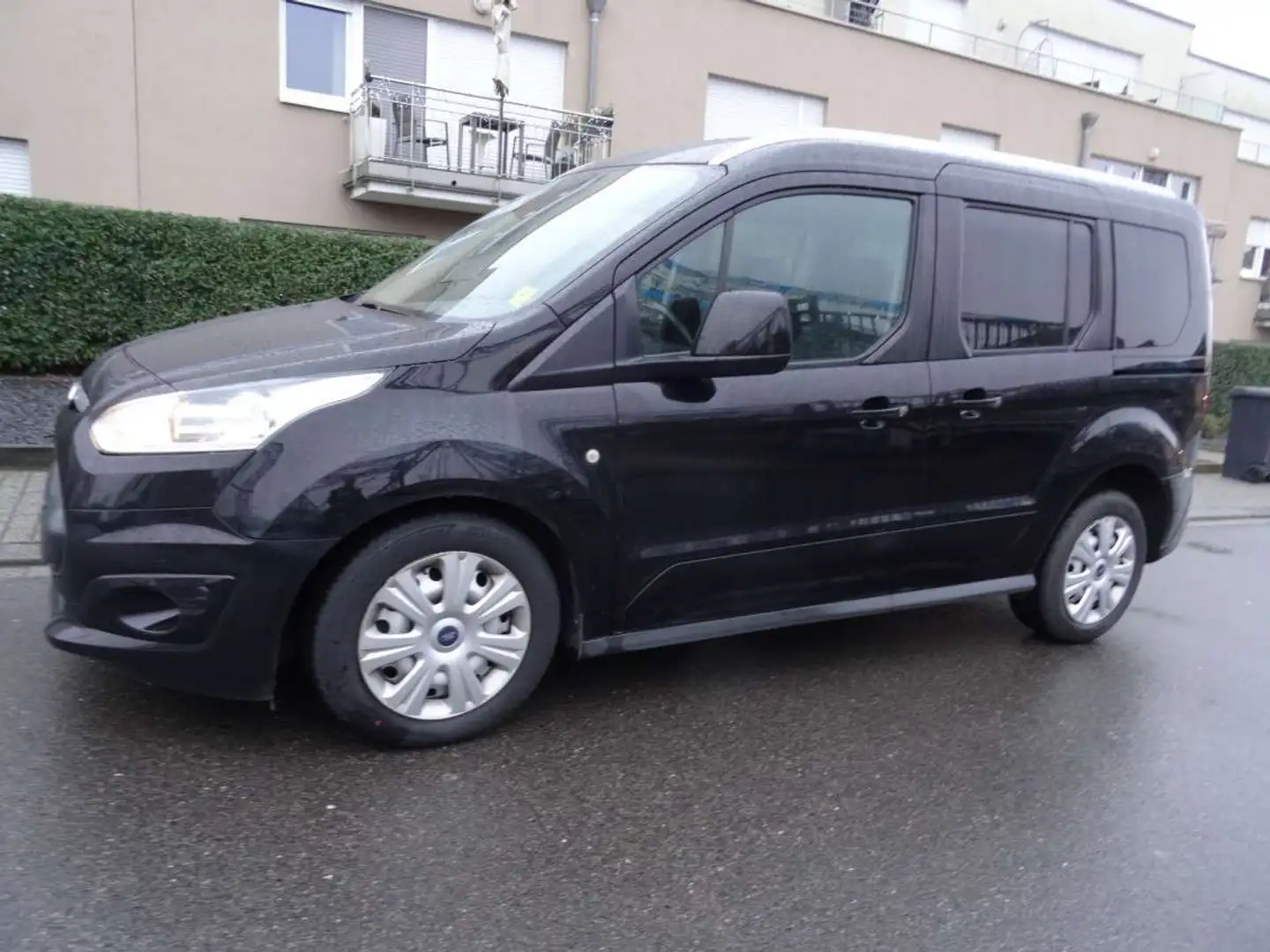 Ford Tourneo Connect 1.0 EcoBoost Titanium Zwart - 1
