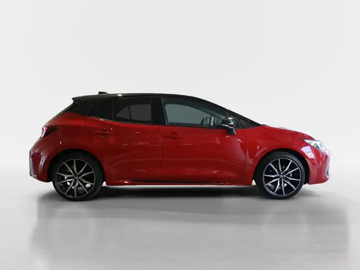 Toyota Auris 2026, foto 13