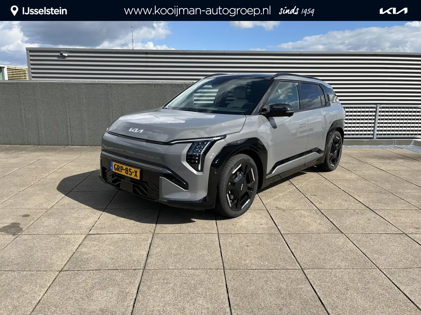 Kia EV3 GT-PlusLine 81.4 kWh Schuifdak / Leder / Navigatie Gris - 1