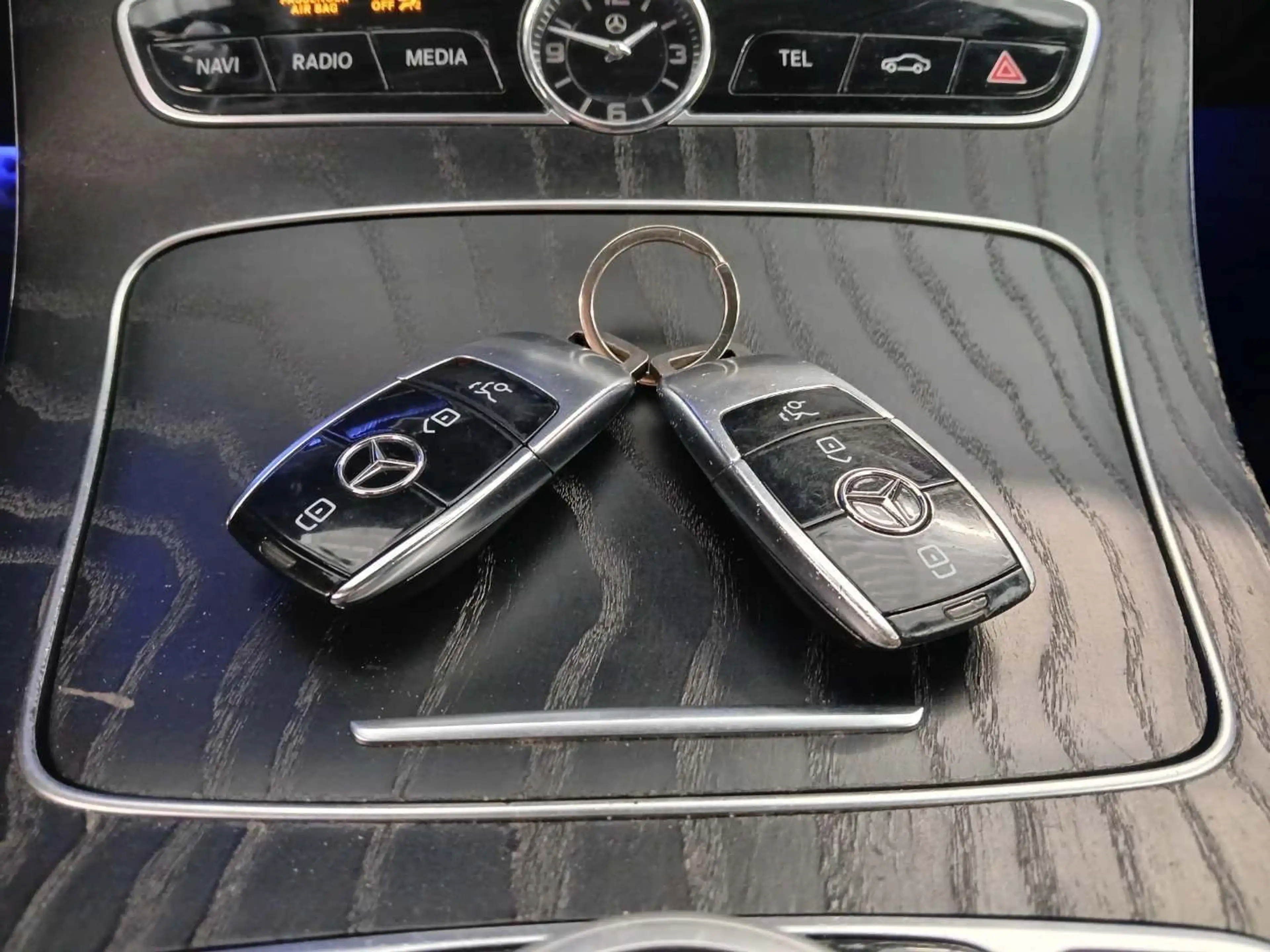 Mercedes-Benz E 300 de AMG Line*Pano*Burmester*Kamer*AHK*Night* — photo 12
