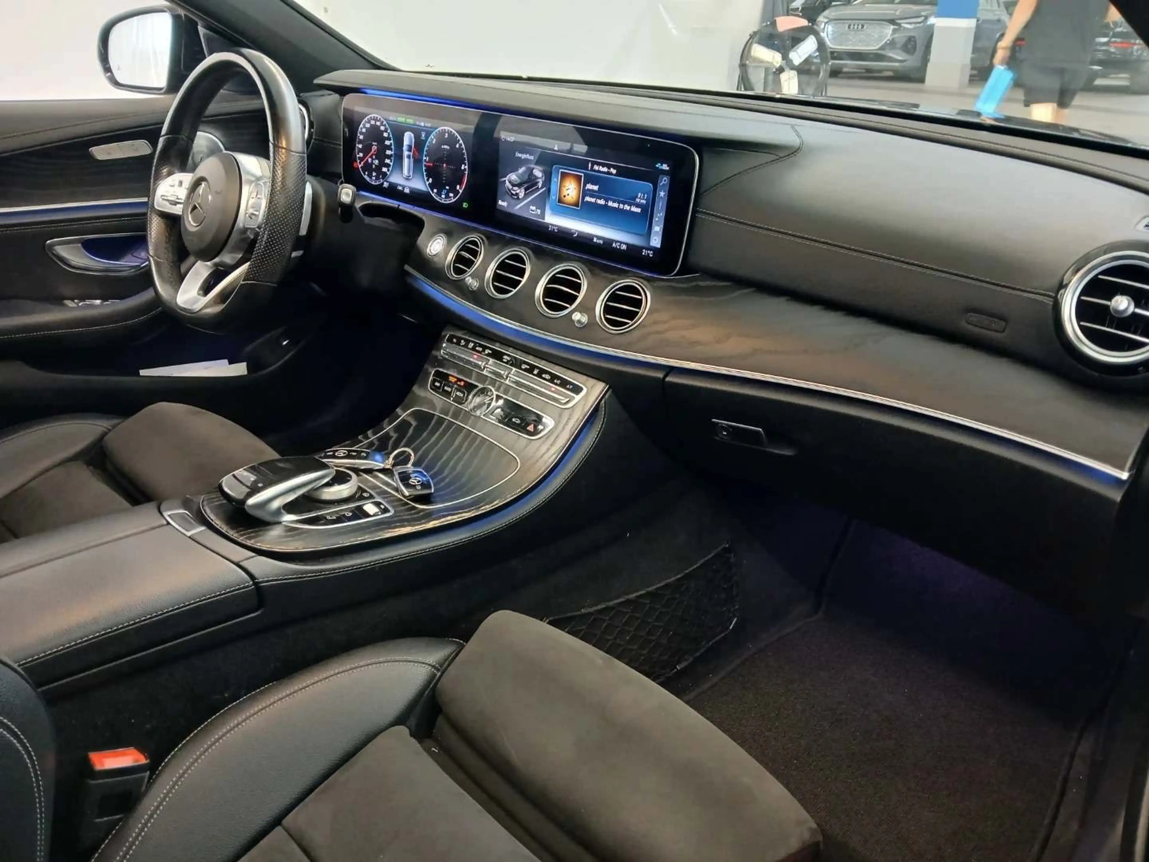 Mercedes-Benz E 300 de AMG Line*Pano*Burmester*Kamer*AHK*Night* — photo 8