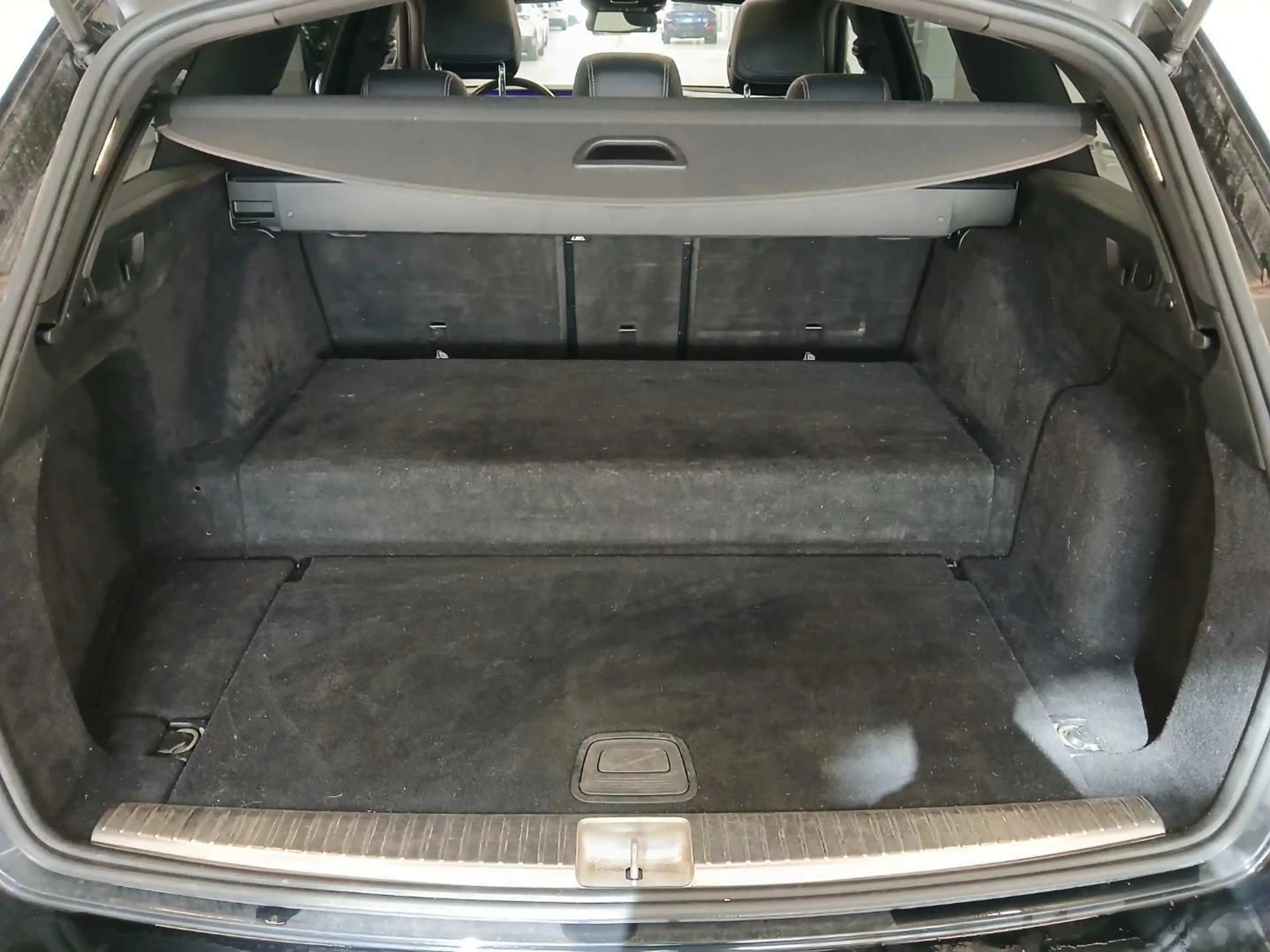 Mercedes-Benz E 300 de AMG Line*Pano*Burmester*Kamer*AHK*Night* — photo 14