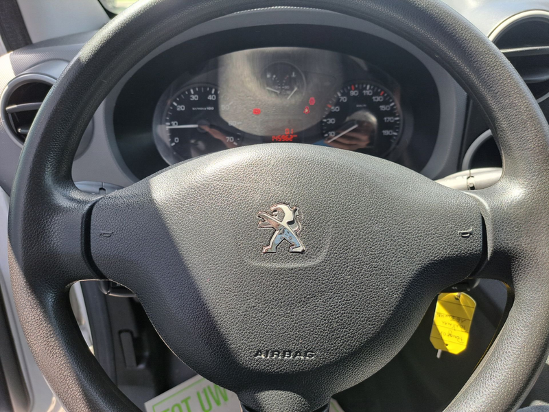 Peugeot Partner 1.6 BlueHDI  100 GALICIA — photo 13