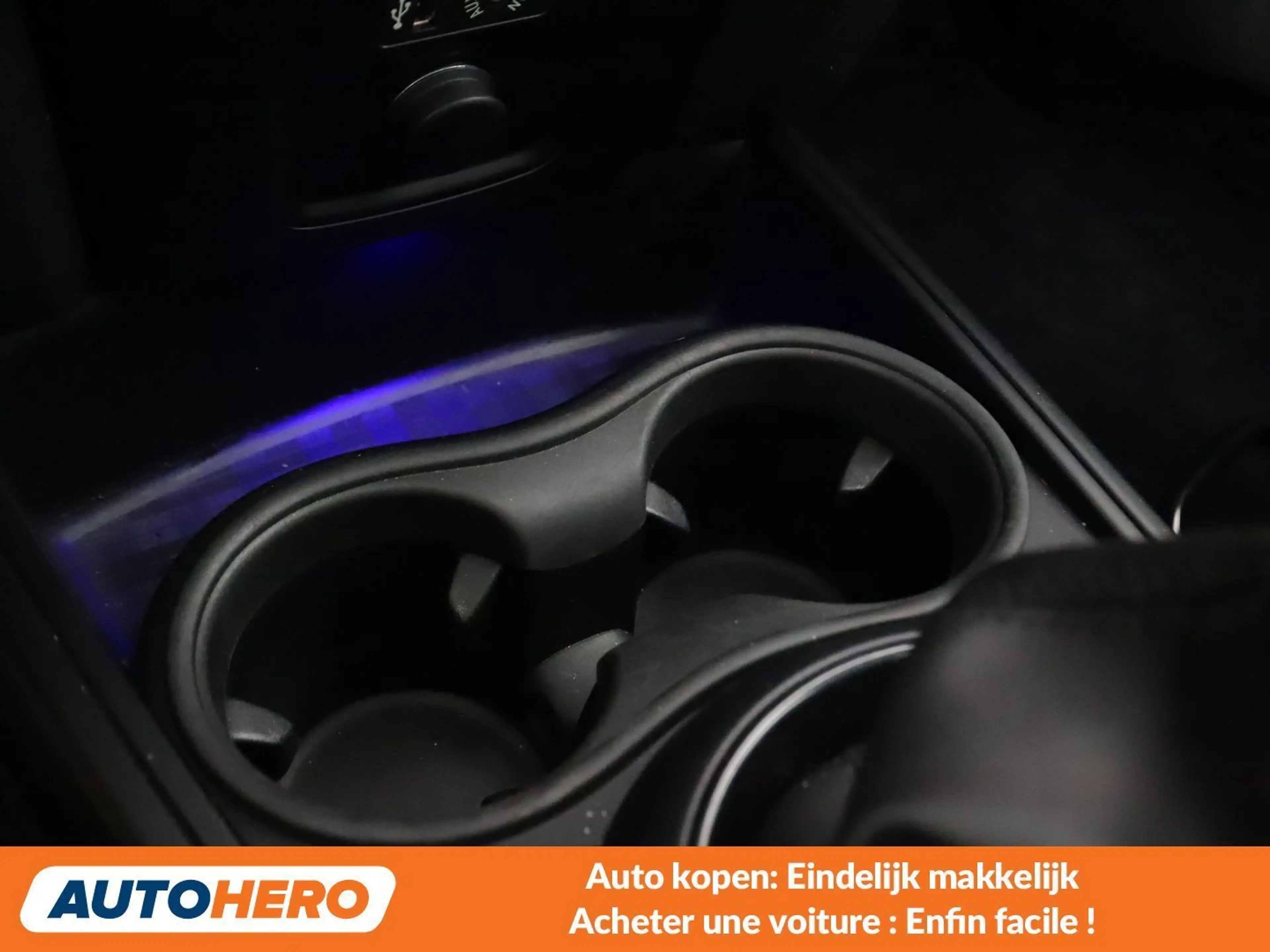 MINI One Countryman One — photo 11