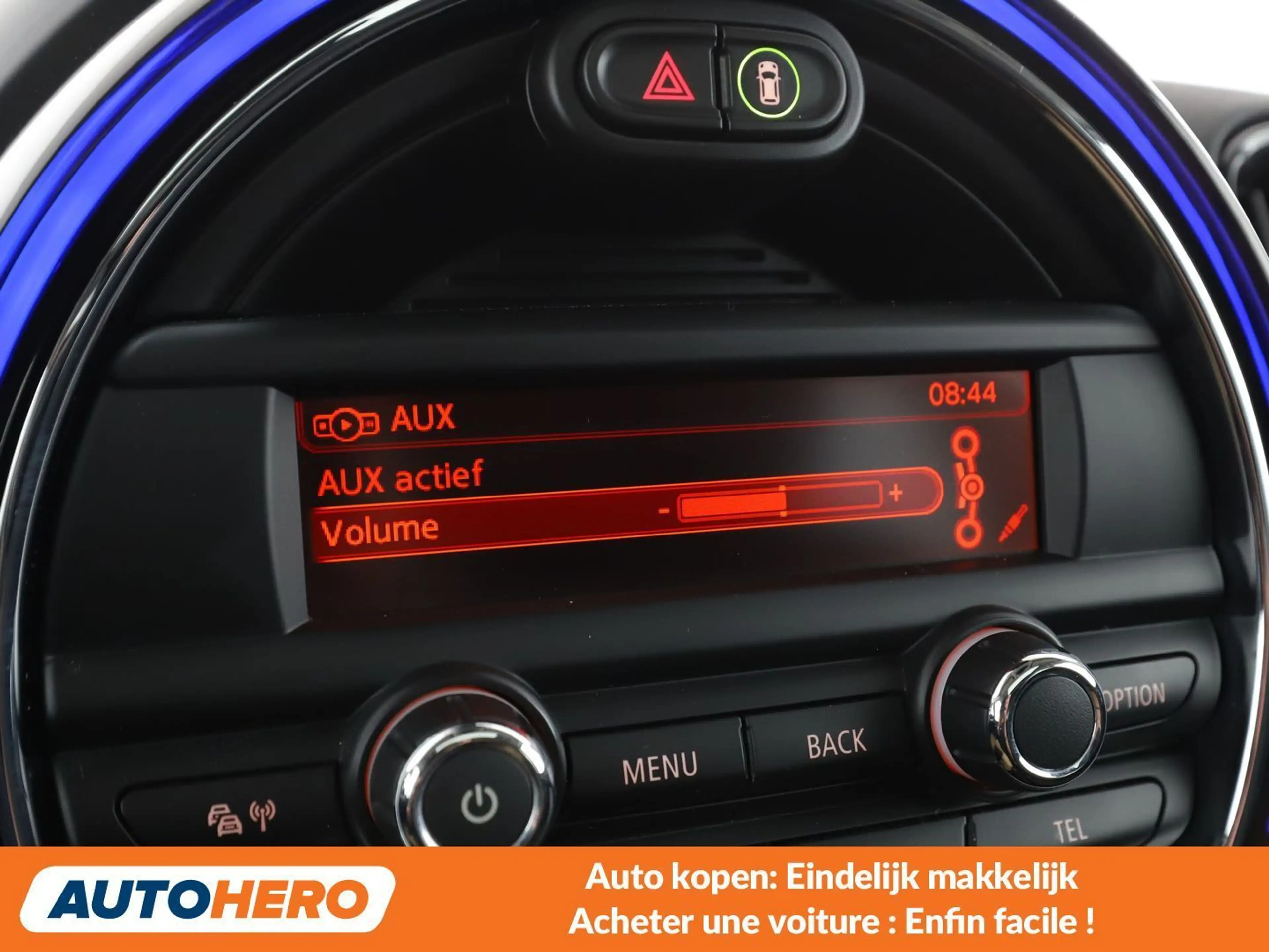 MINI One Countryman One — photo 8