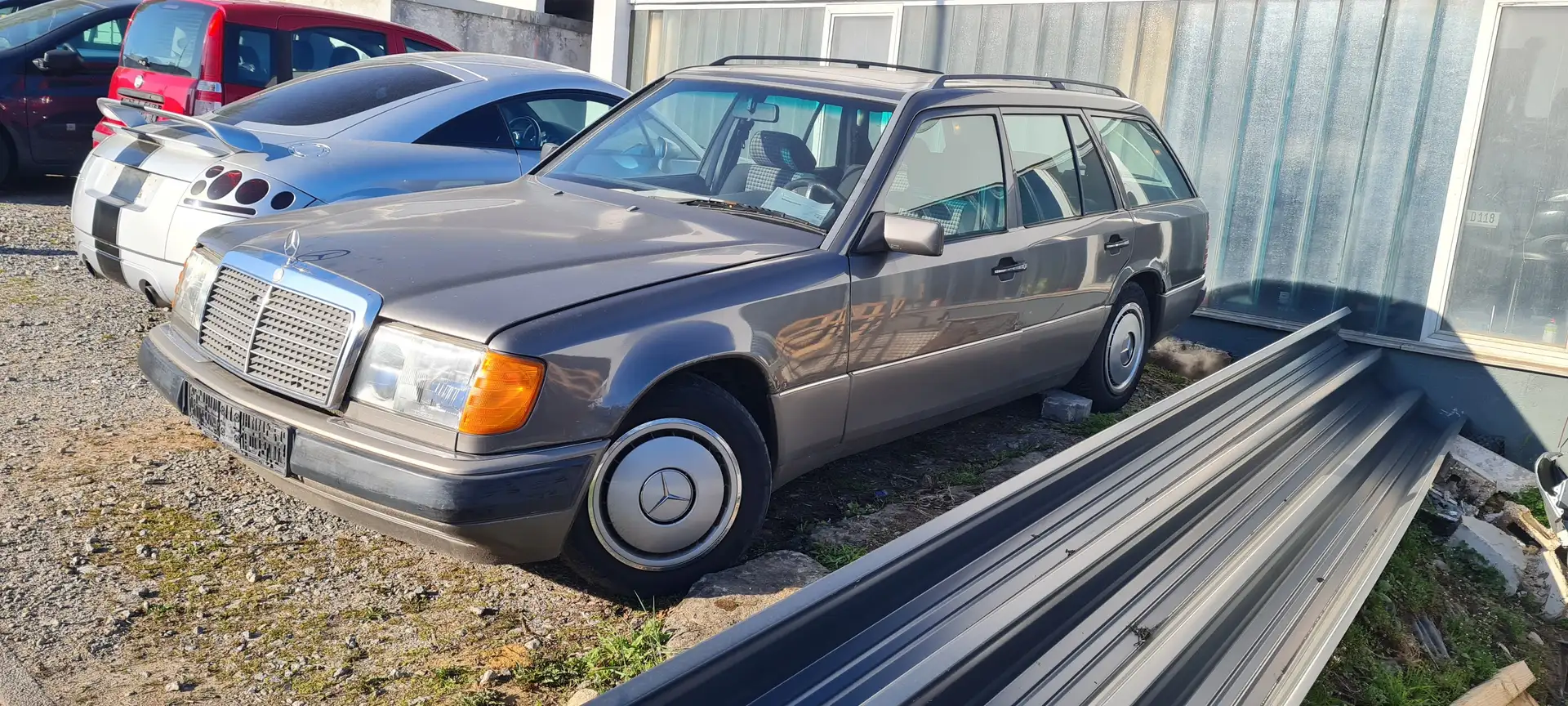 Mercedes-Benz 230 TE Bronz - 1