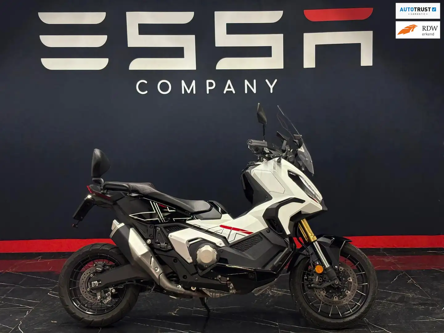 Honda X-ADV 750 2023 Special Edition Rugsteun LED - 1