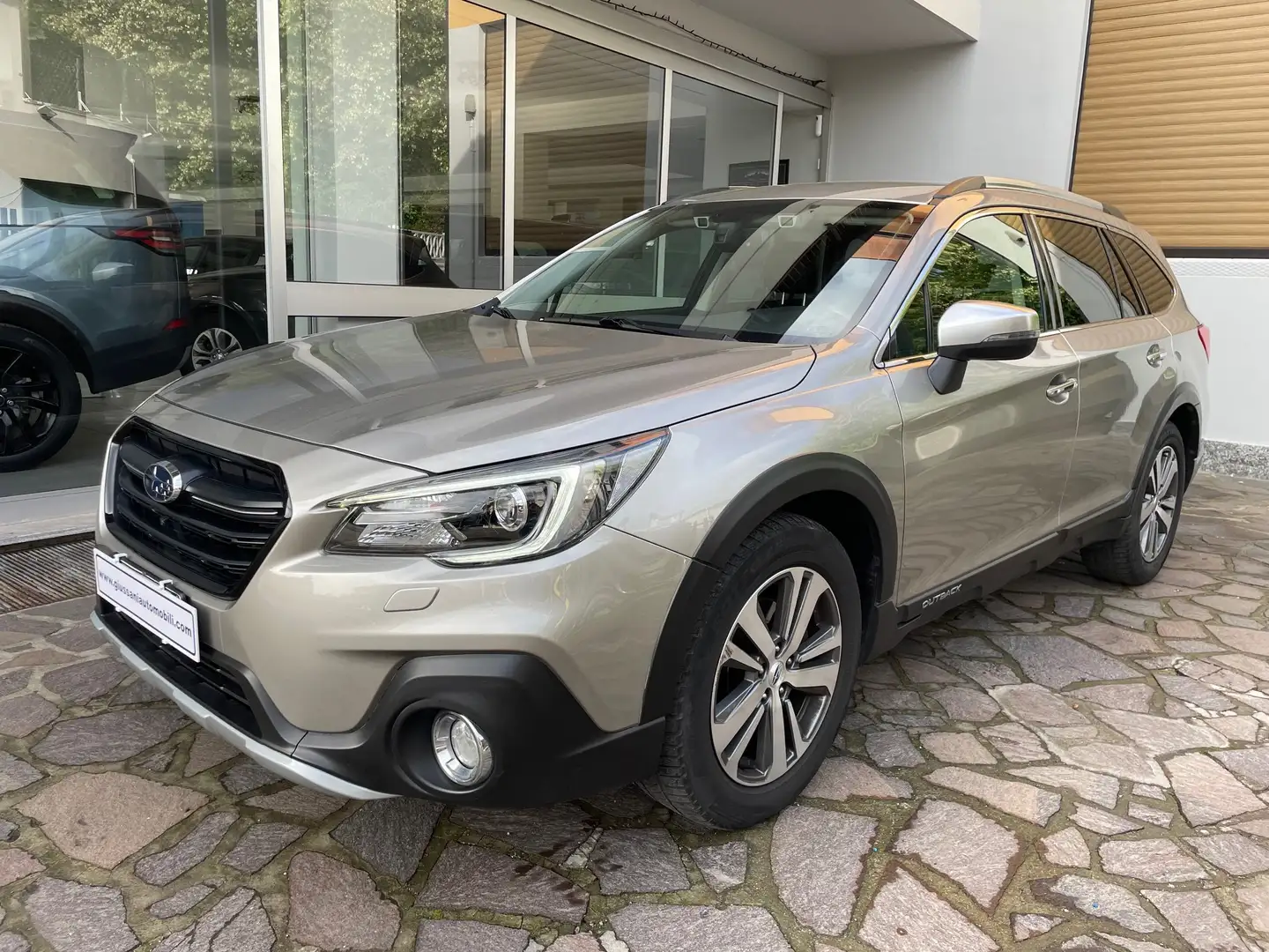 Subaru OUTBACK 2.5i 4Advanced lineartronic UNICO PROPRIETARIO Grigio - 1