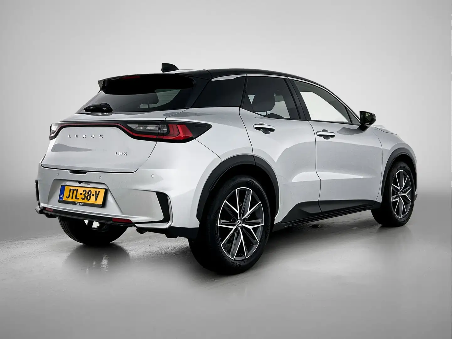 Lexus LBX Emotion 2WD | Digitaal Instrumentarium | Elektrisc Grau - 2