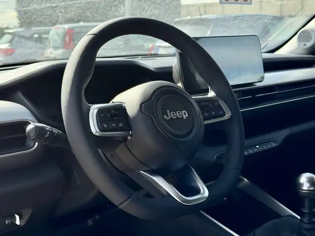 Jeep Avenger view 7