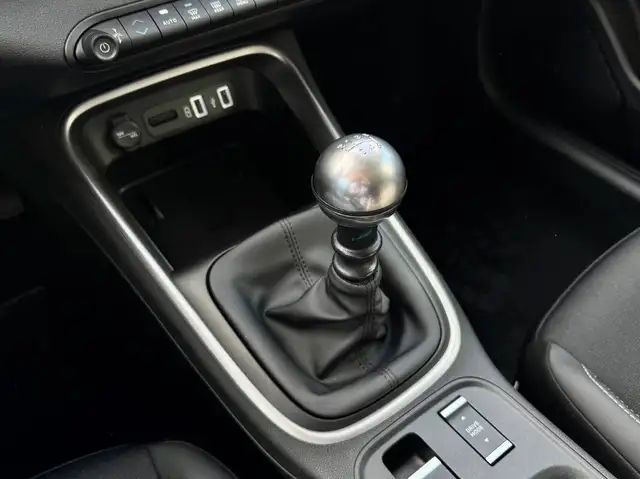 Jeep Avenger view 13