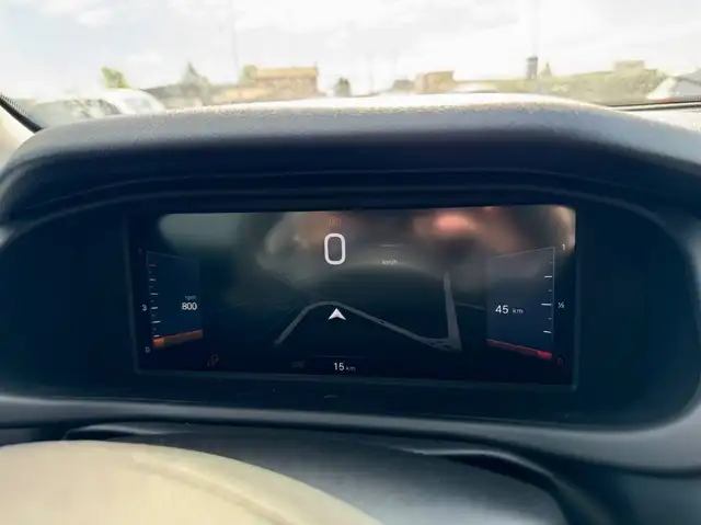 Jeep Avenger view 9