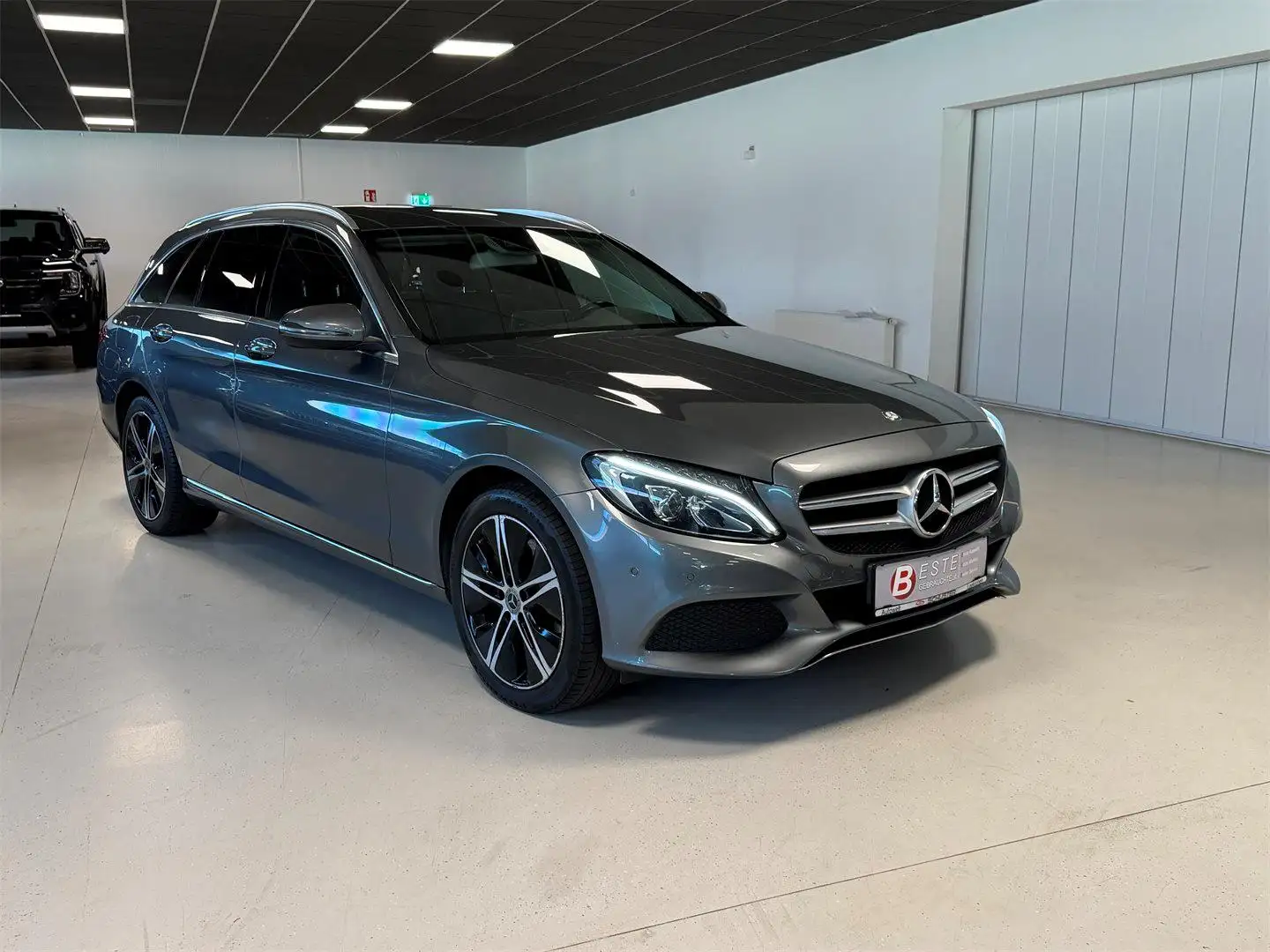 Mercedes-Benz C 250 d T 4MATIC Aut. *LED*NAVI*AHK* Grau - 1