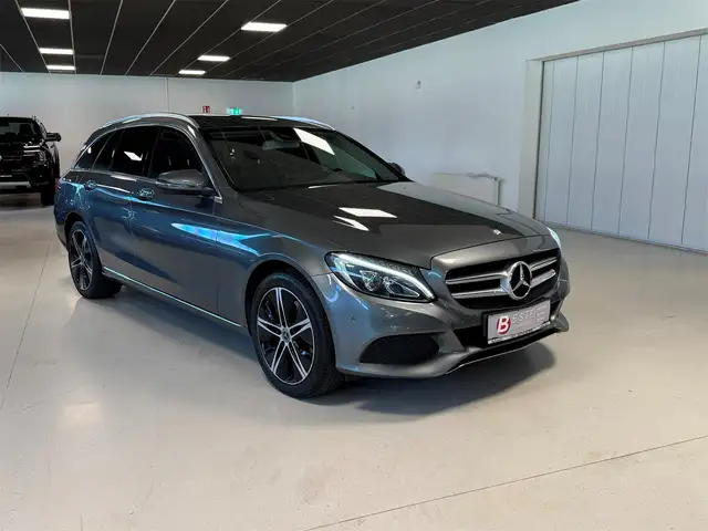 Mercedes-Benz C 250 d T 4MATIC Aut. *LED*NAVI*AHK*