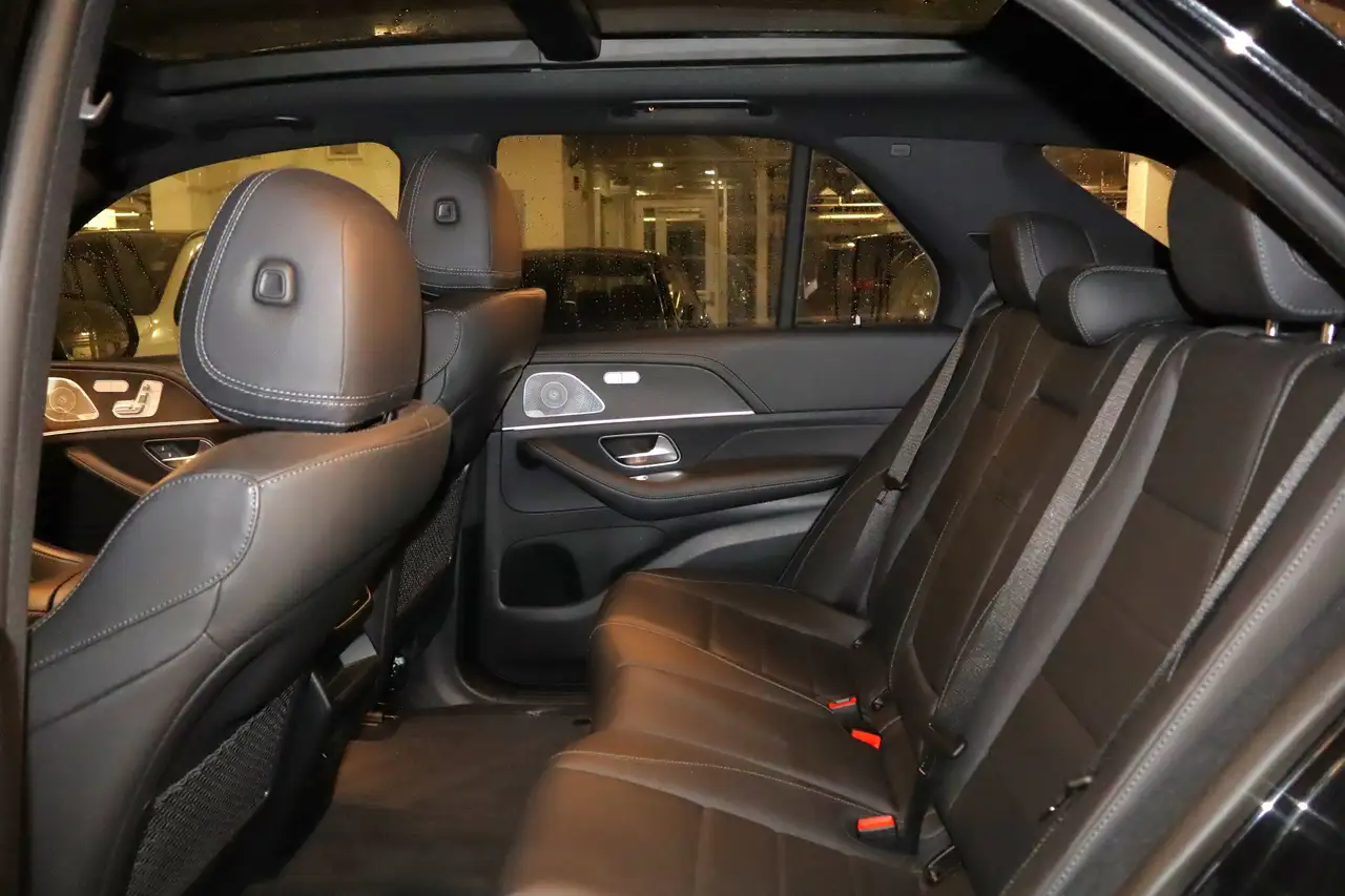Mercedes-Benz GLE снимка Mercedes-Benz GLE