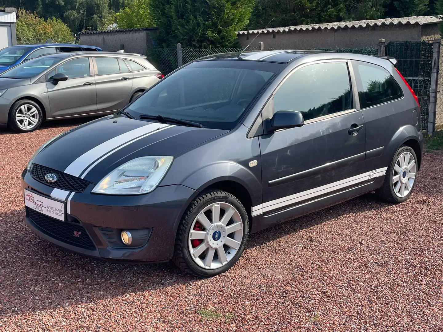 Ford Fiesta 2.0.i ST 150 cv Gris - 1