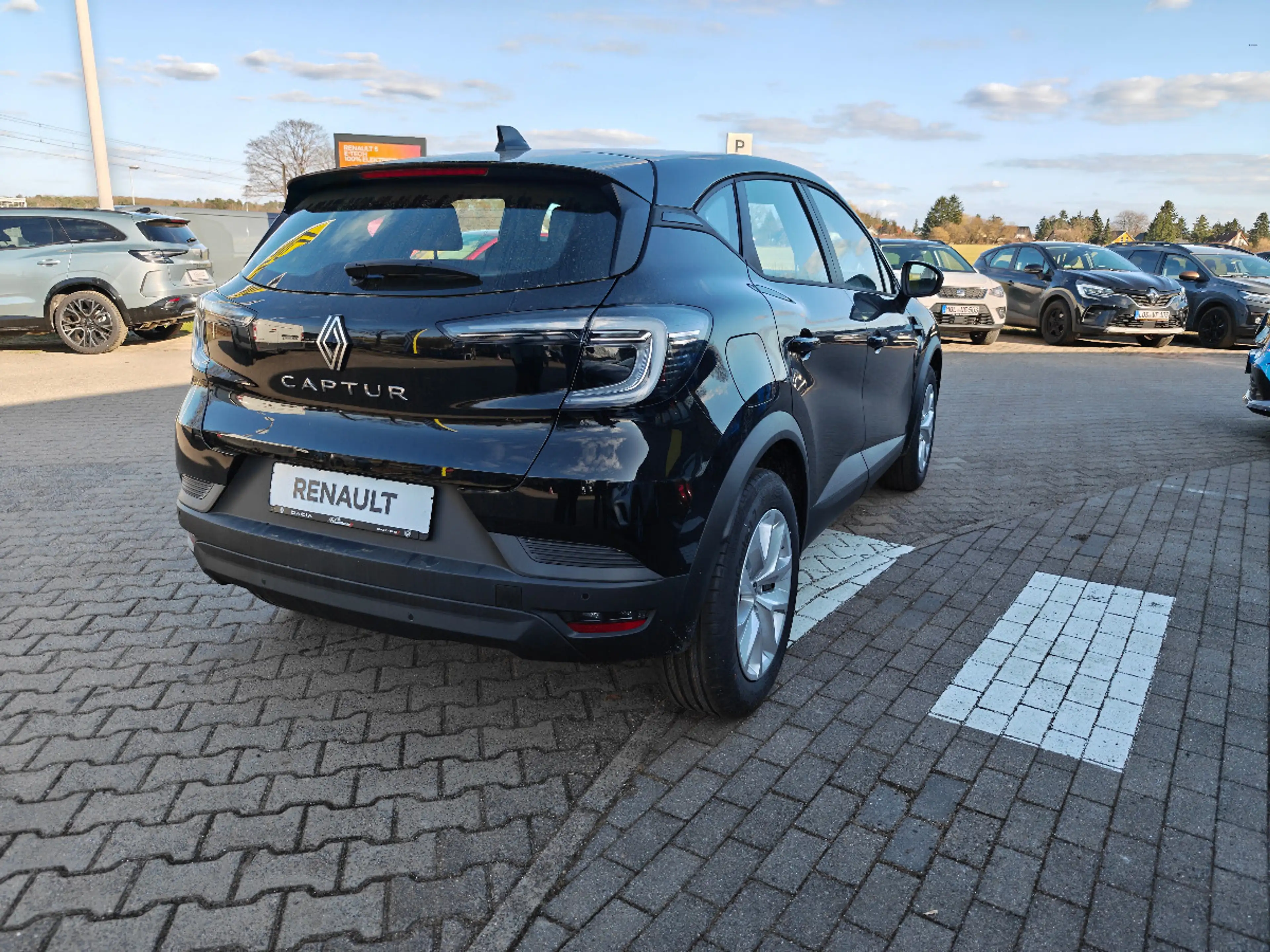 Renault Captur Evolution TCe 115 — photo 4