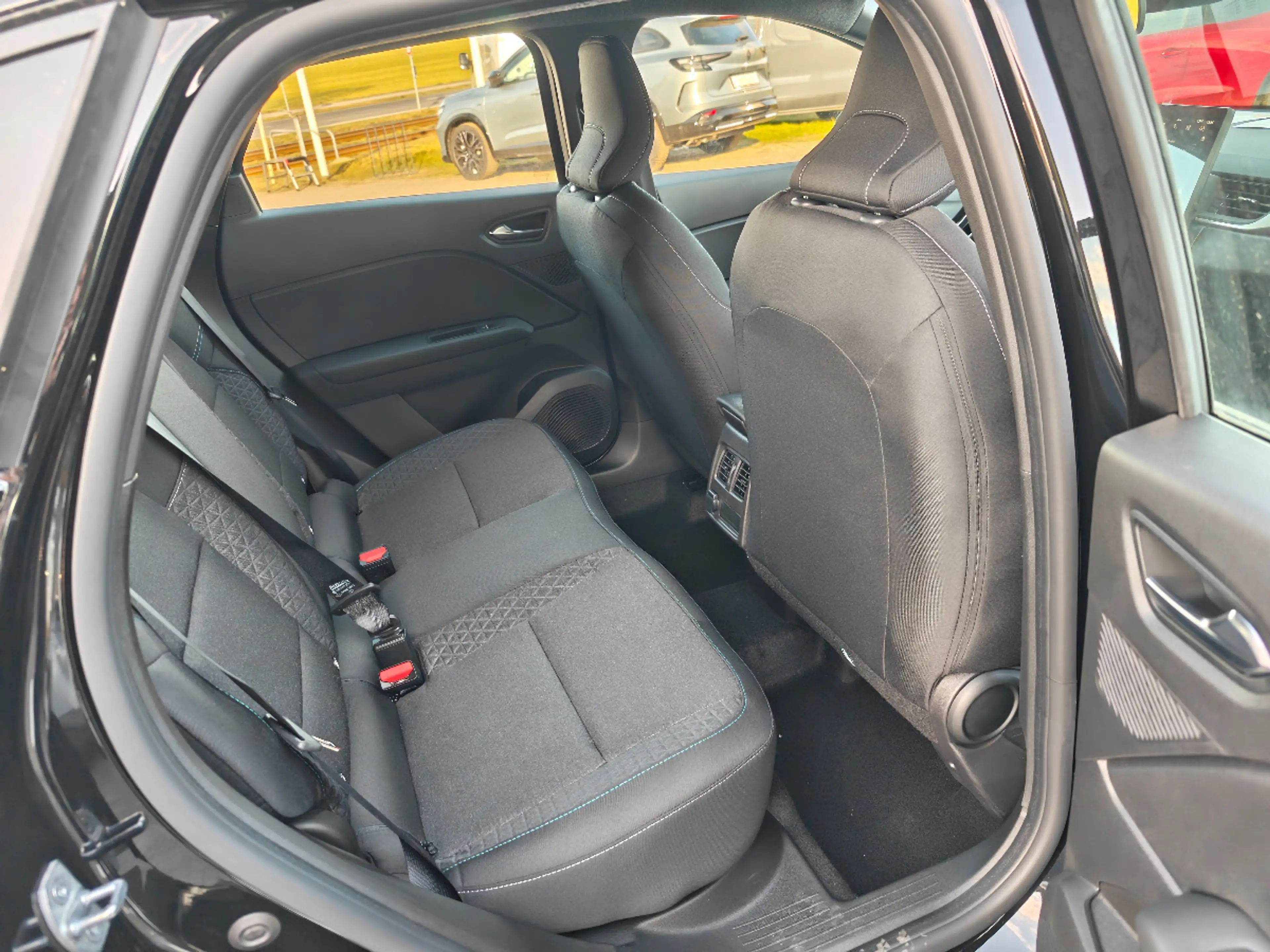 Renault Captur Evolution TCe 115 — photo 11