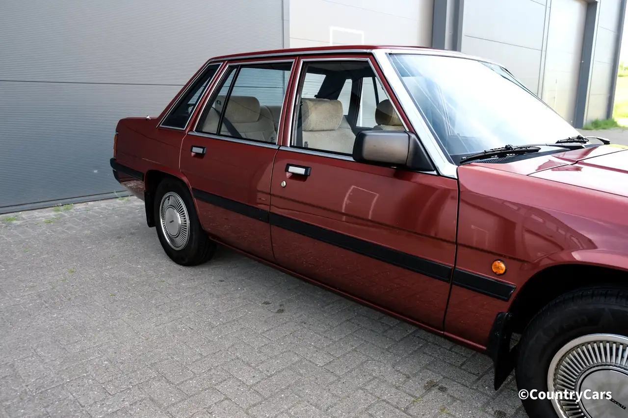 Mazda 929 2.0 Sedan Orig. NL Unieke Historie Verzamelaarstaa, foto 8