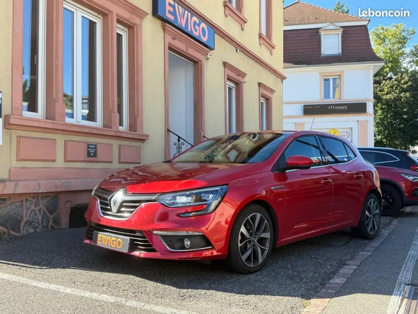 Renault Megane Mégane 1.2 TCE 130 ENERGY INTENS-CAMERA DE RECUL-GARANTIE 6 MOIS Rojo - 1