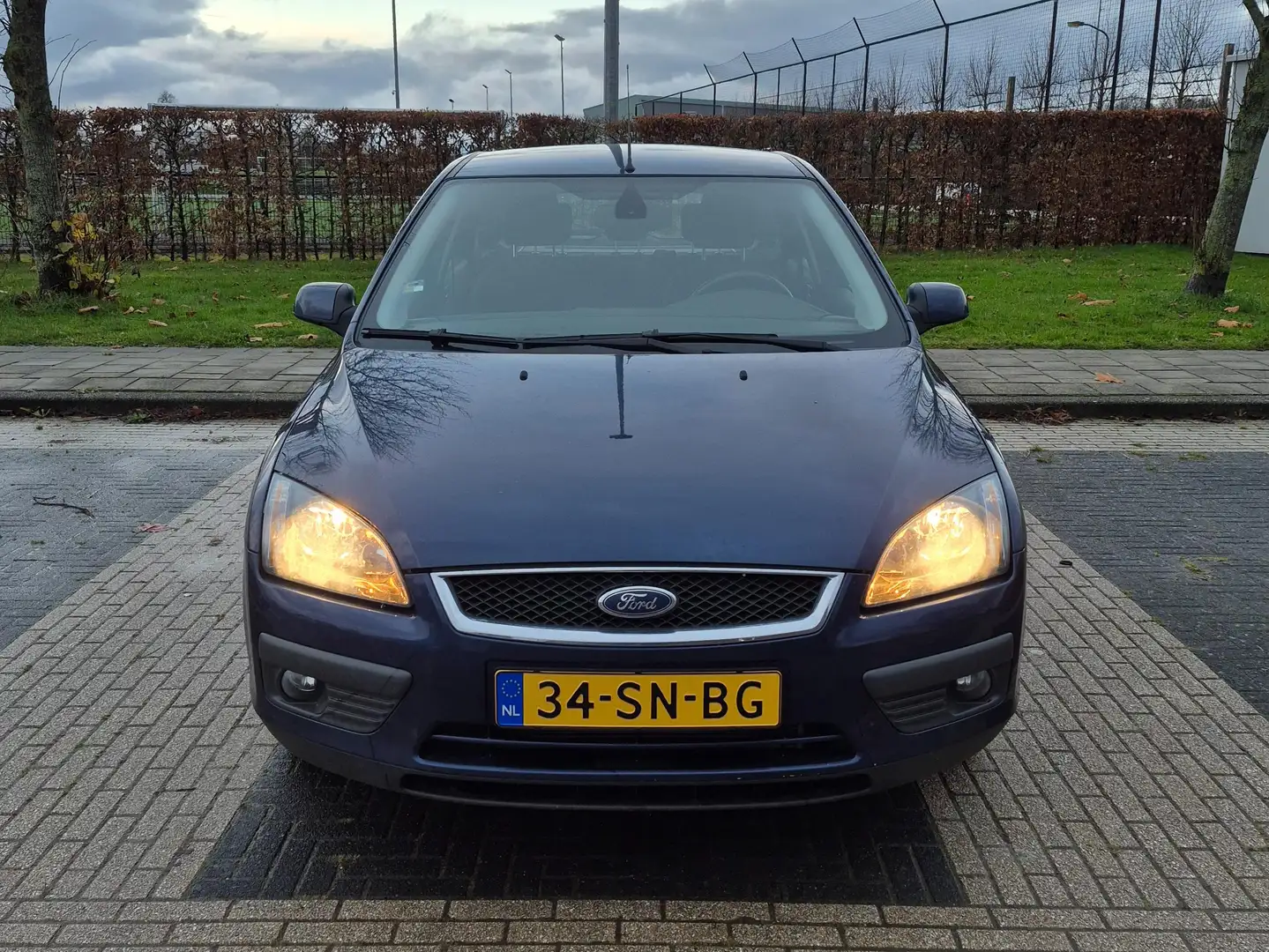 Ford Focus 1.6 L 5d Blauw - 1