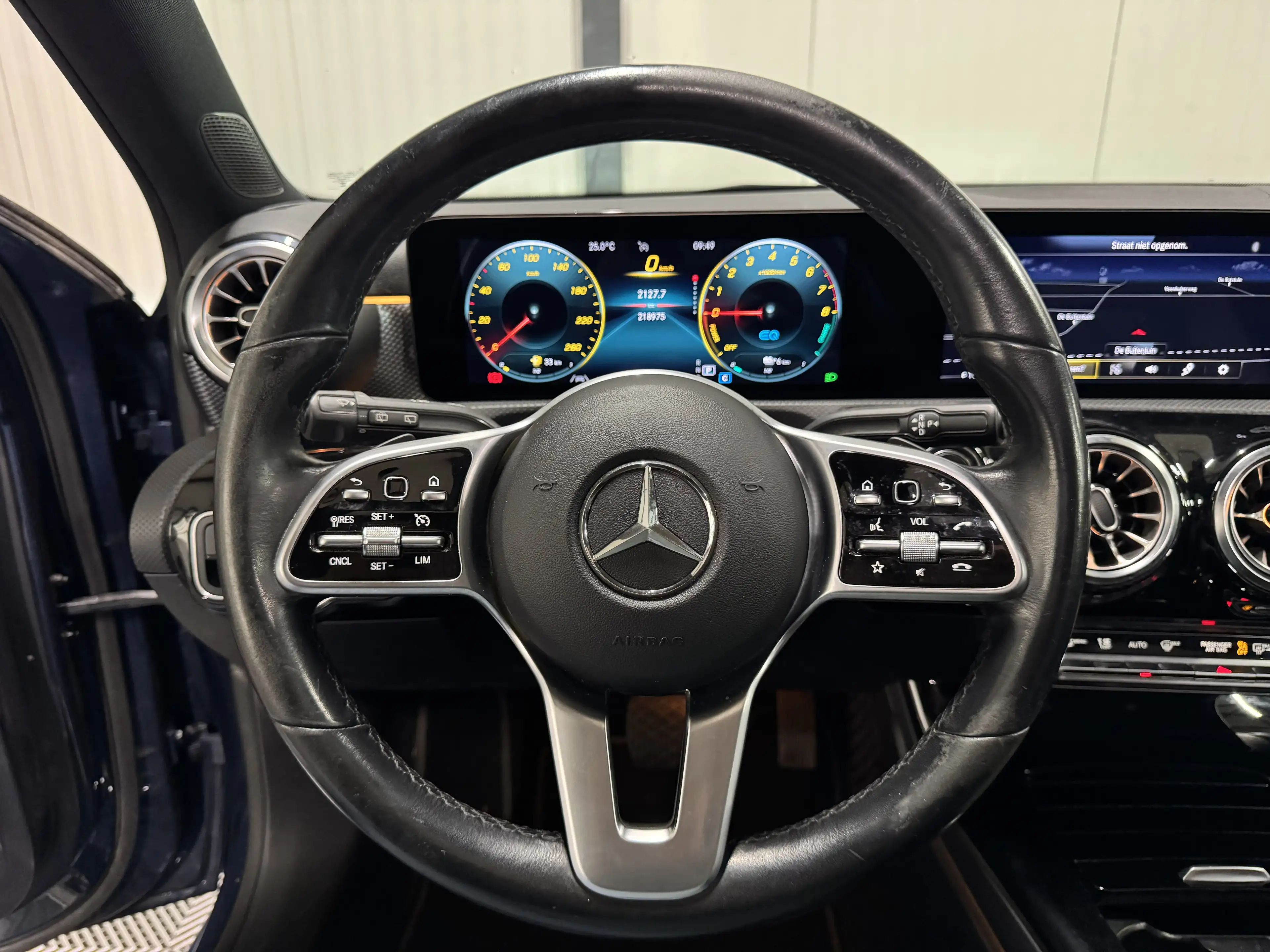 Mercedes-Benz A 250 e | Business Luxury Limited | Pano | Leer | Camera — photo 14