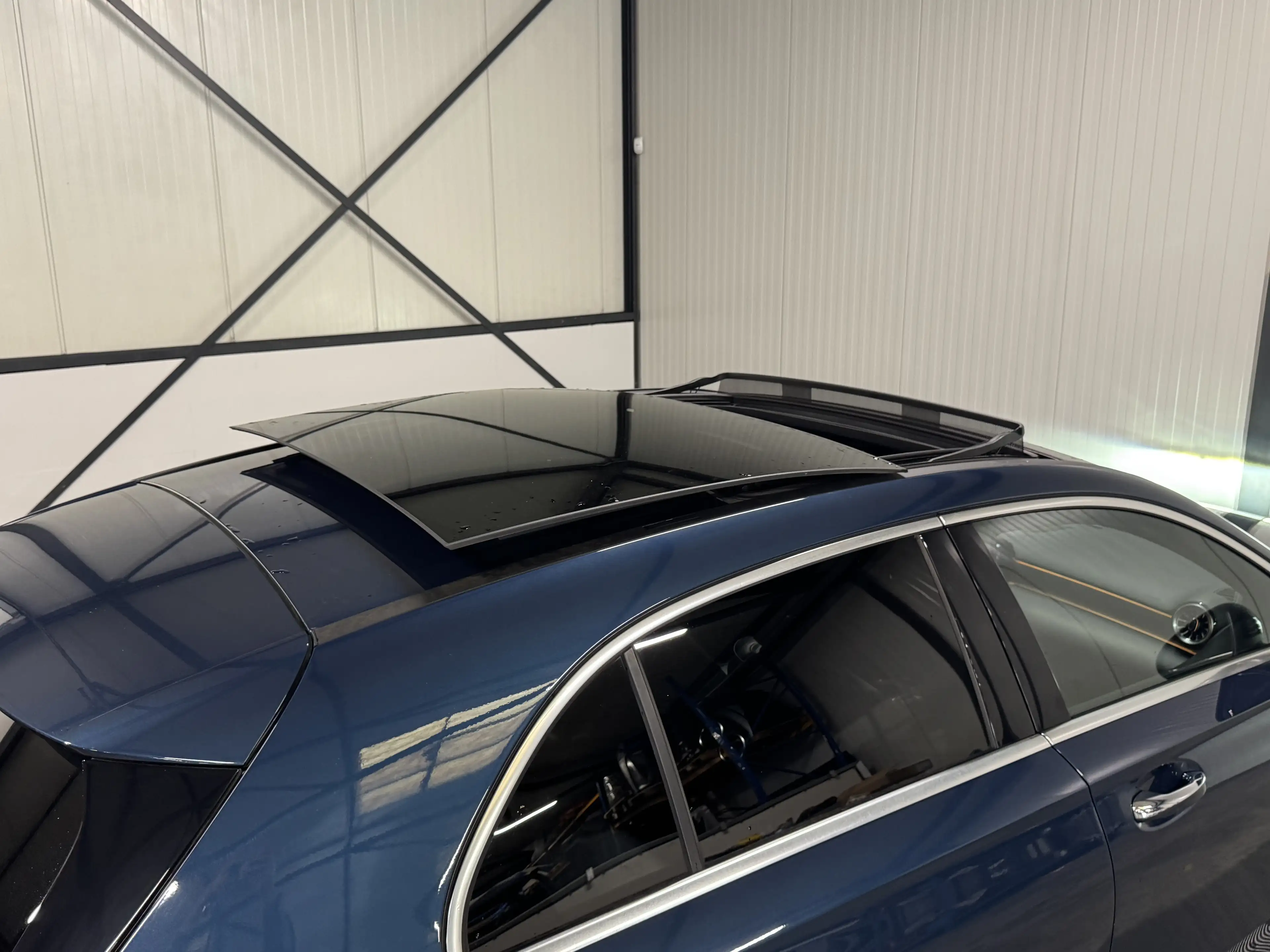 Mercedes-Benz A 250 e | Business Luxury Limited | Pano | Leer | Camera — photo 29