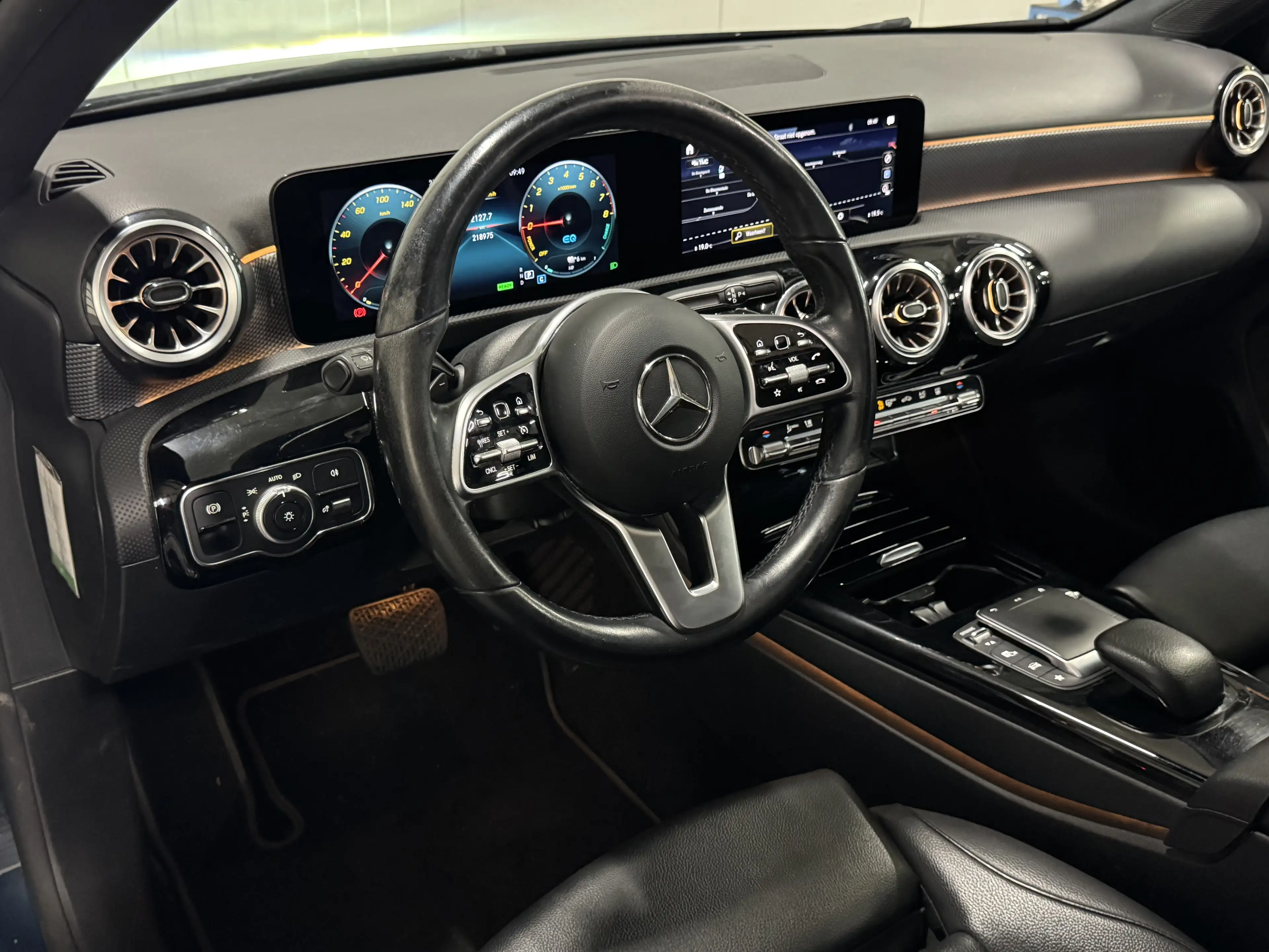 Mercedes-Benz A 250 e | Business Luxury Limited | Pano | Leer | Camera — photo 25