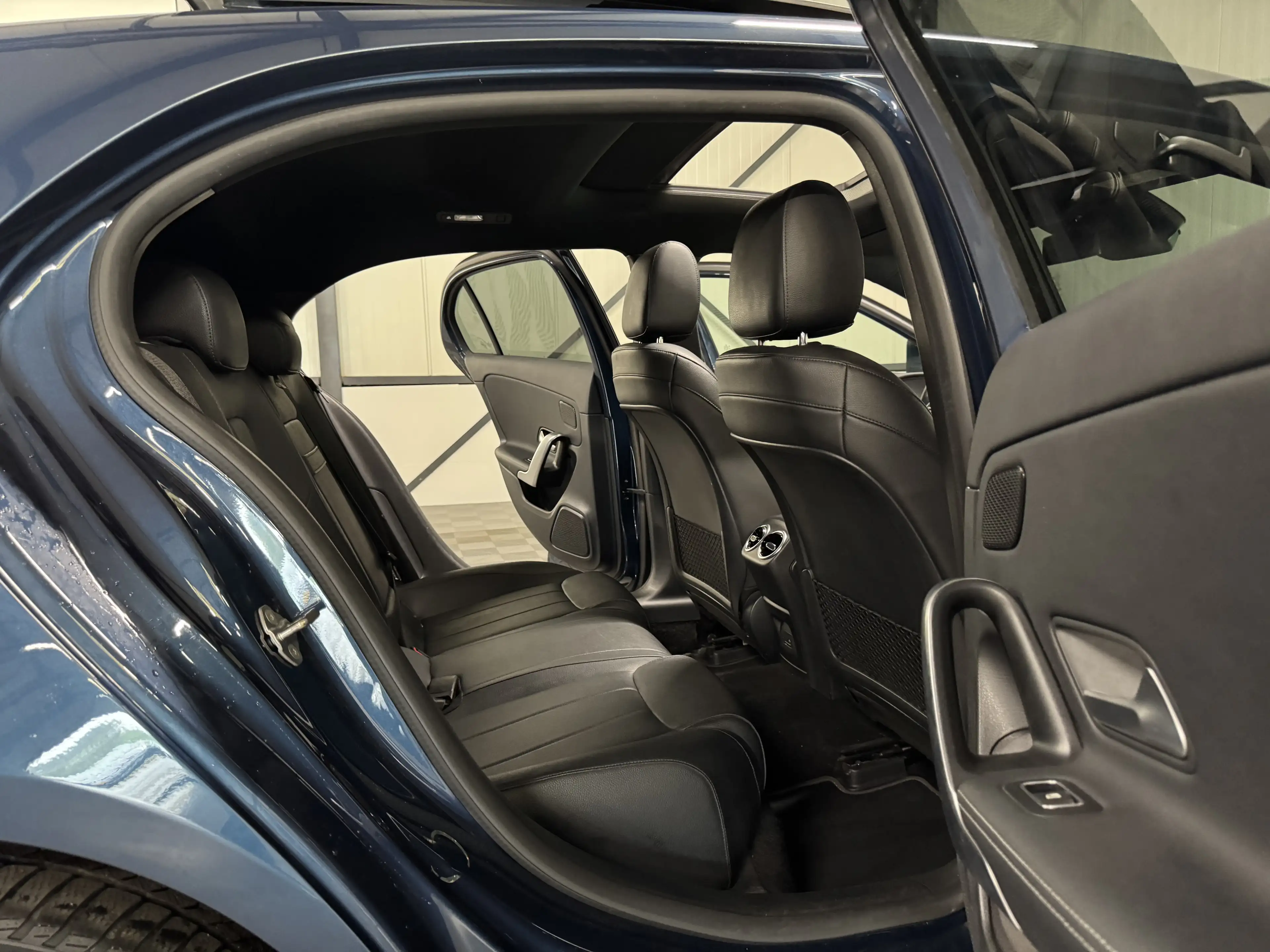 Mercedes-Benz A 250 e | Business Luxury Limited | Pano | Leer | Camera — photo 4