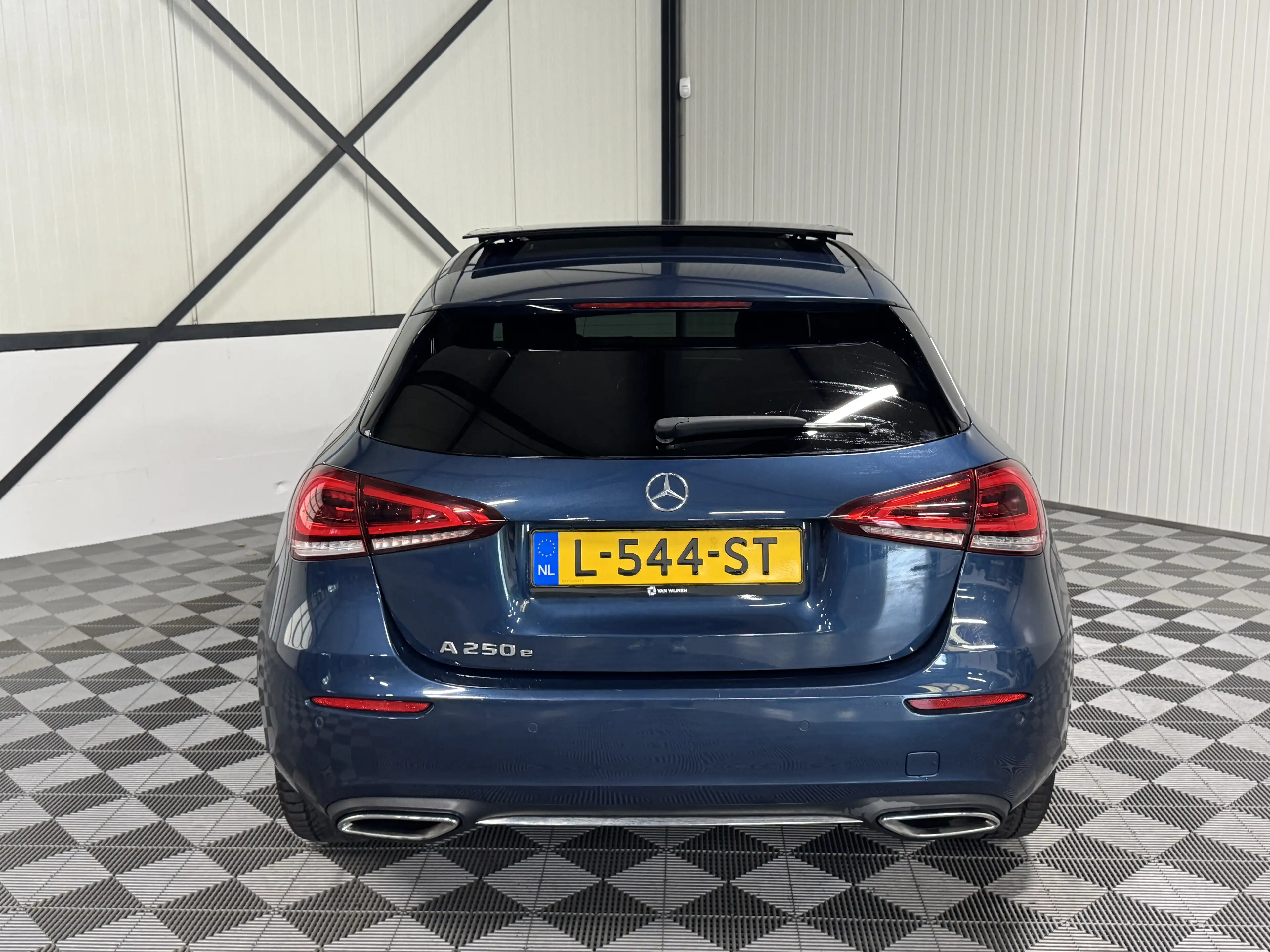 Mercedes-Benz A 250 e | Business Luxury Limited | Pano | Leer | Camera — photo 9