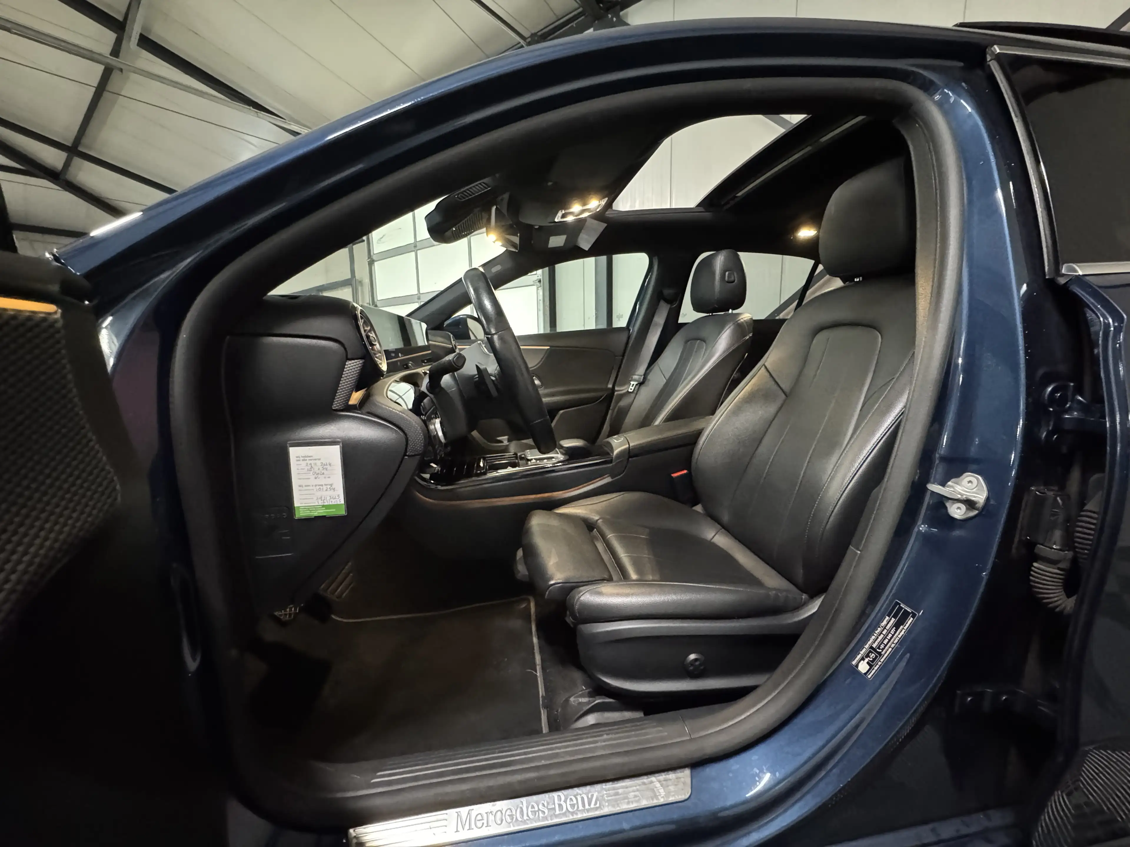 Mercedes-Benz A 250 e | Business Luxury Limited | Pano | Leer | Camera — photo 26