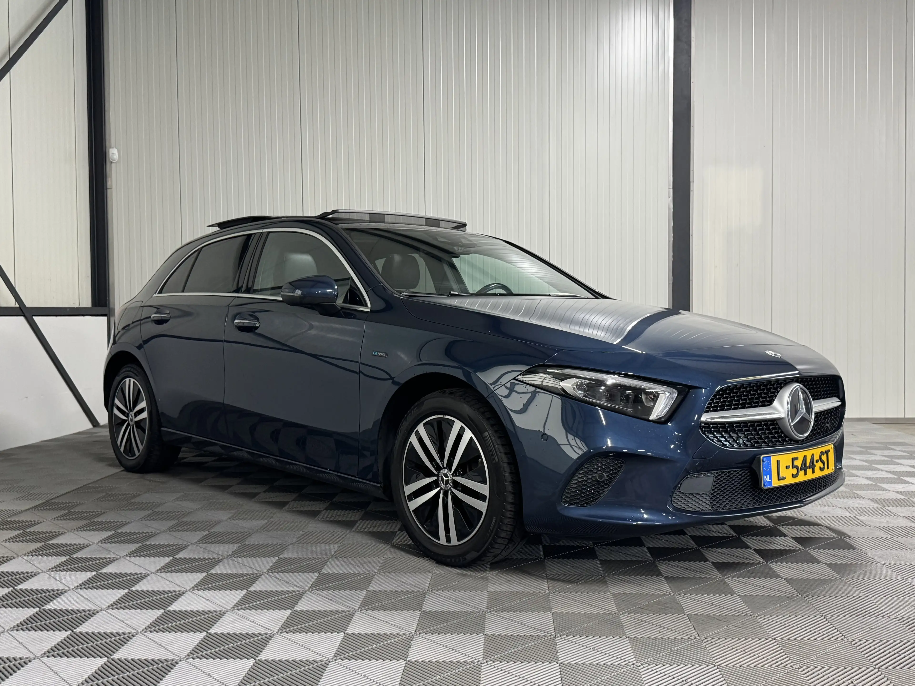 Mercedes-Benz A 250 e | Business Luxury Limited | Pano | Leer | Camera — photo 6