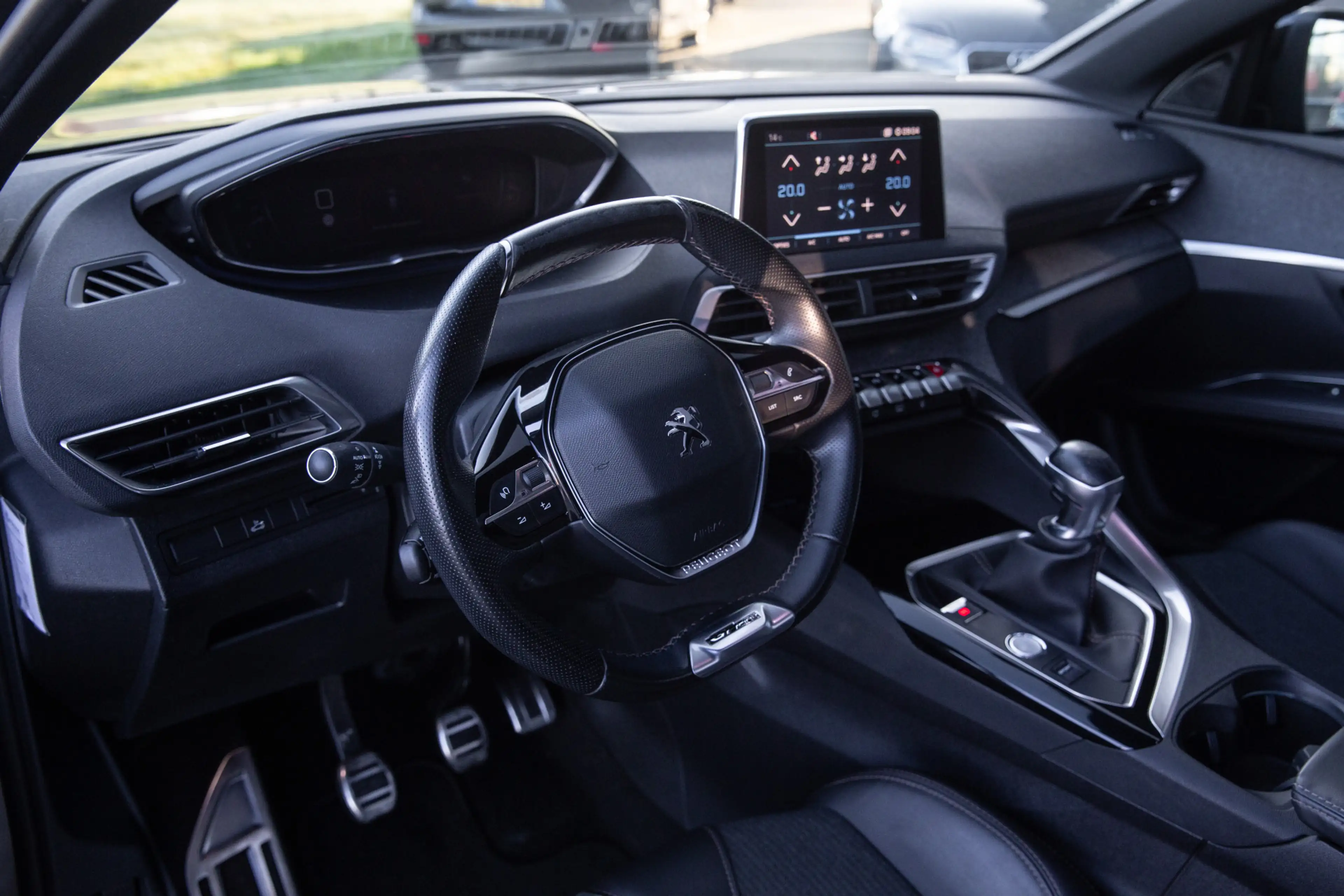 Peugeot 5008 1.2 PureTech GT-Line 7p , Panoramadak, — photo 4