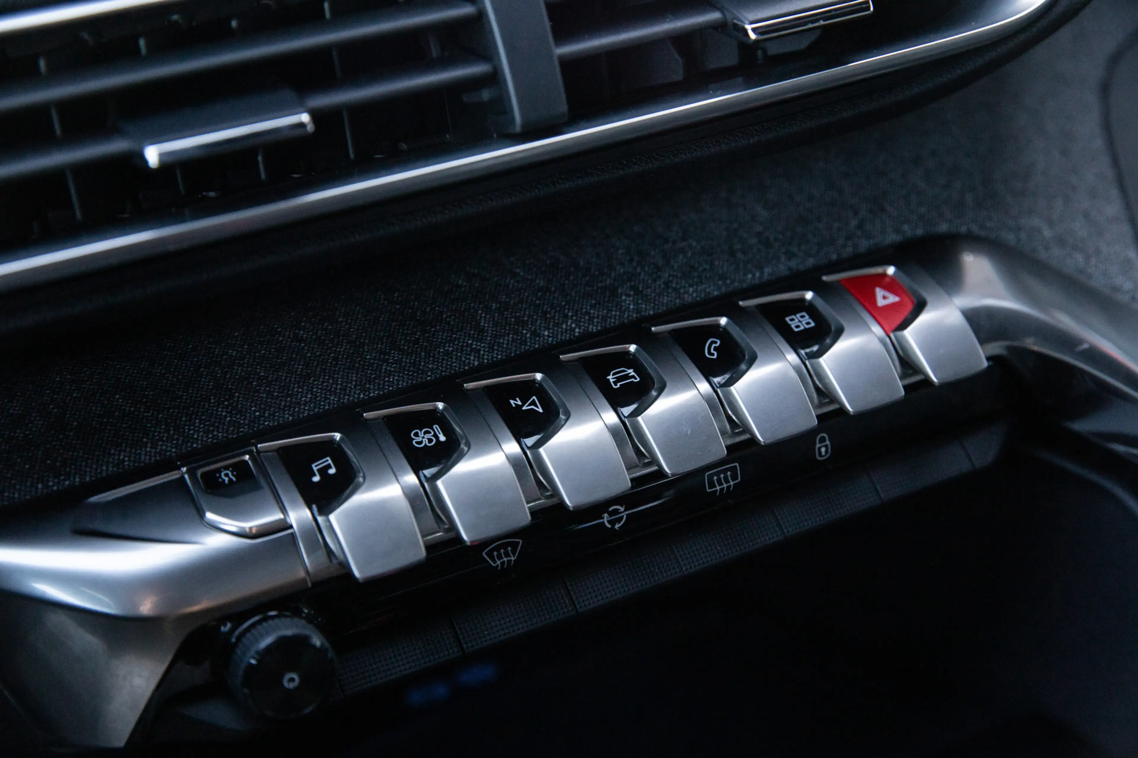 Peugeot 5008 1.2 PureTech GT-Line 7p , Panoramadak, — photo 22