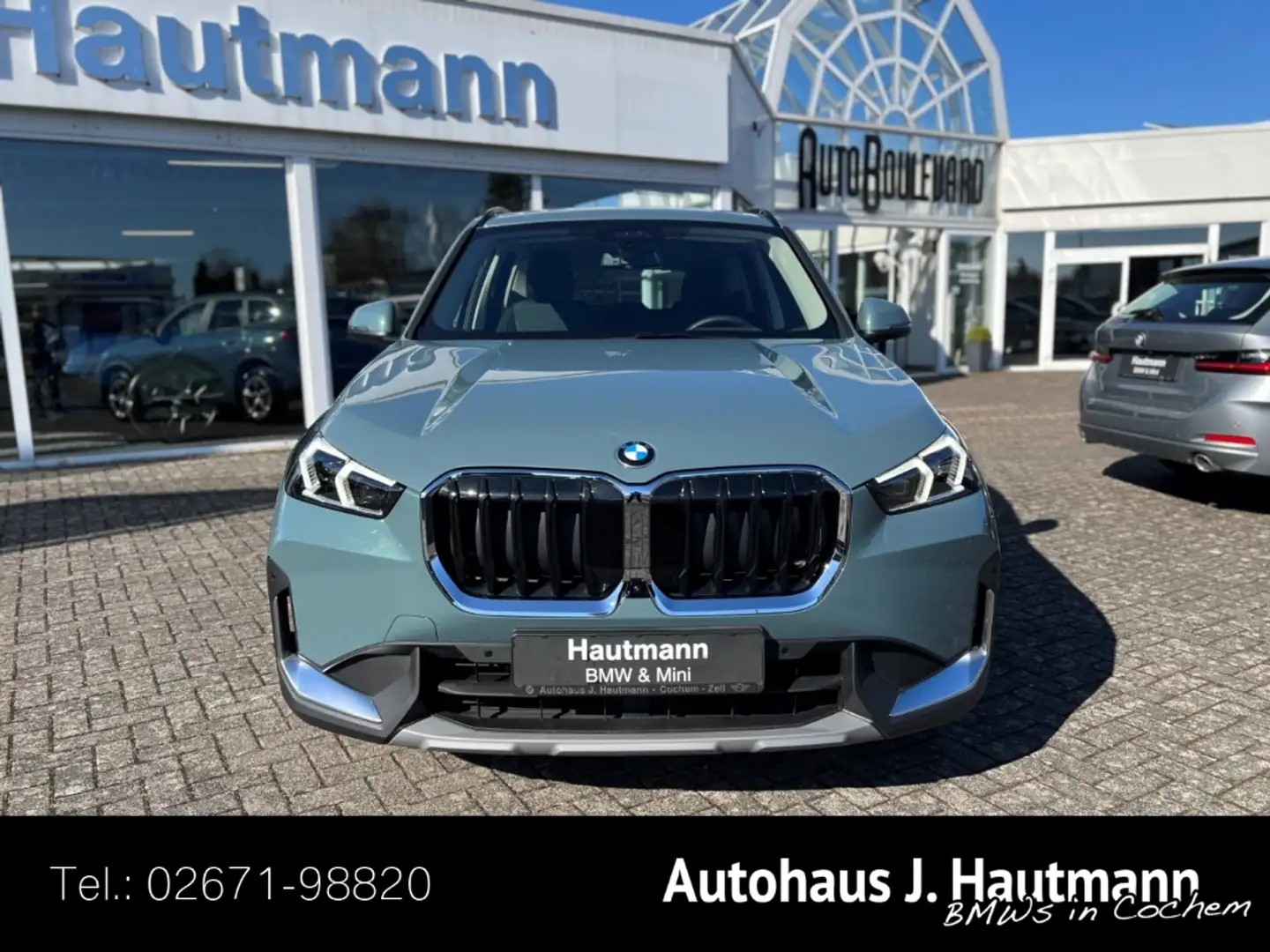 BMW X1 20 i sDrive *NP:52.050€*ACC*HUP*H&K*3D VIEW* Grün - 1