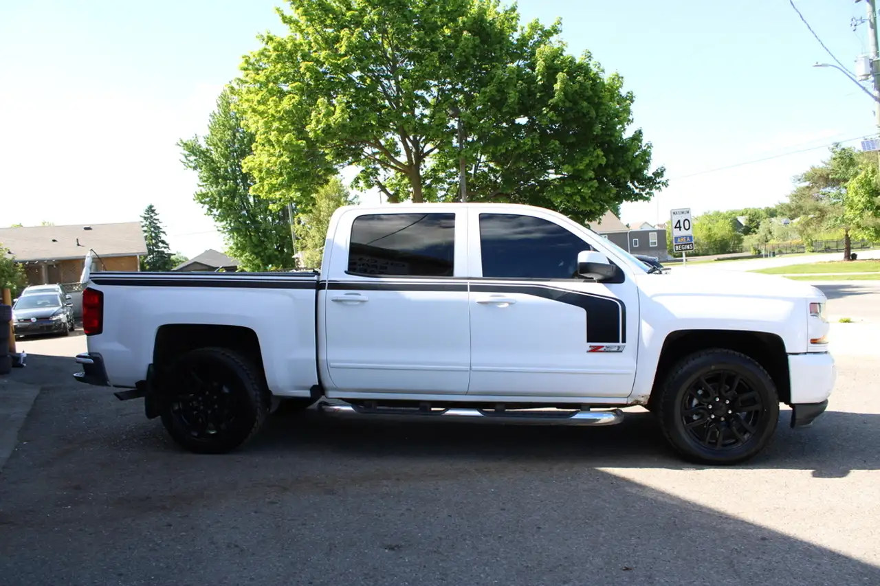 Chevrolet Silverado 1500 photo Chevrolet Silverado 1500