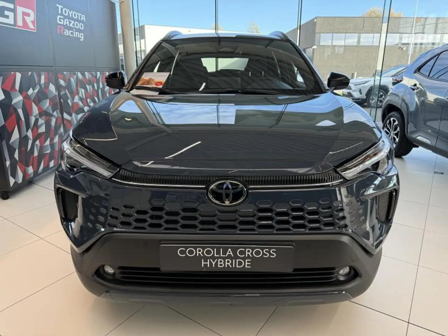 Toyota Corolla Cross 1.8 Hybrid 140pk Style + Sun Pack Azul - 2