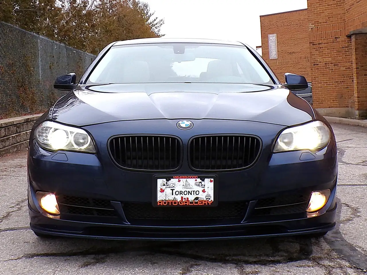 BMW 5 Series снимка BMW 5 Series