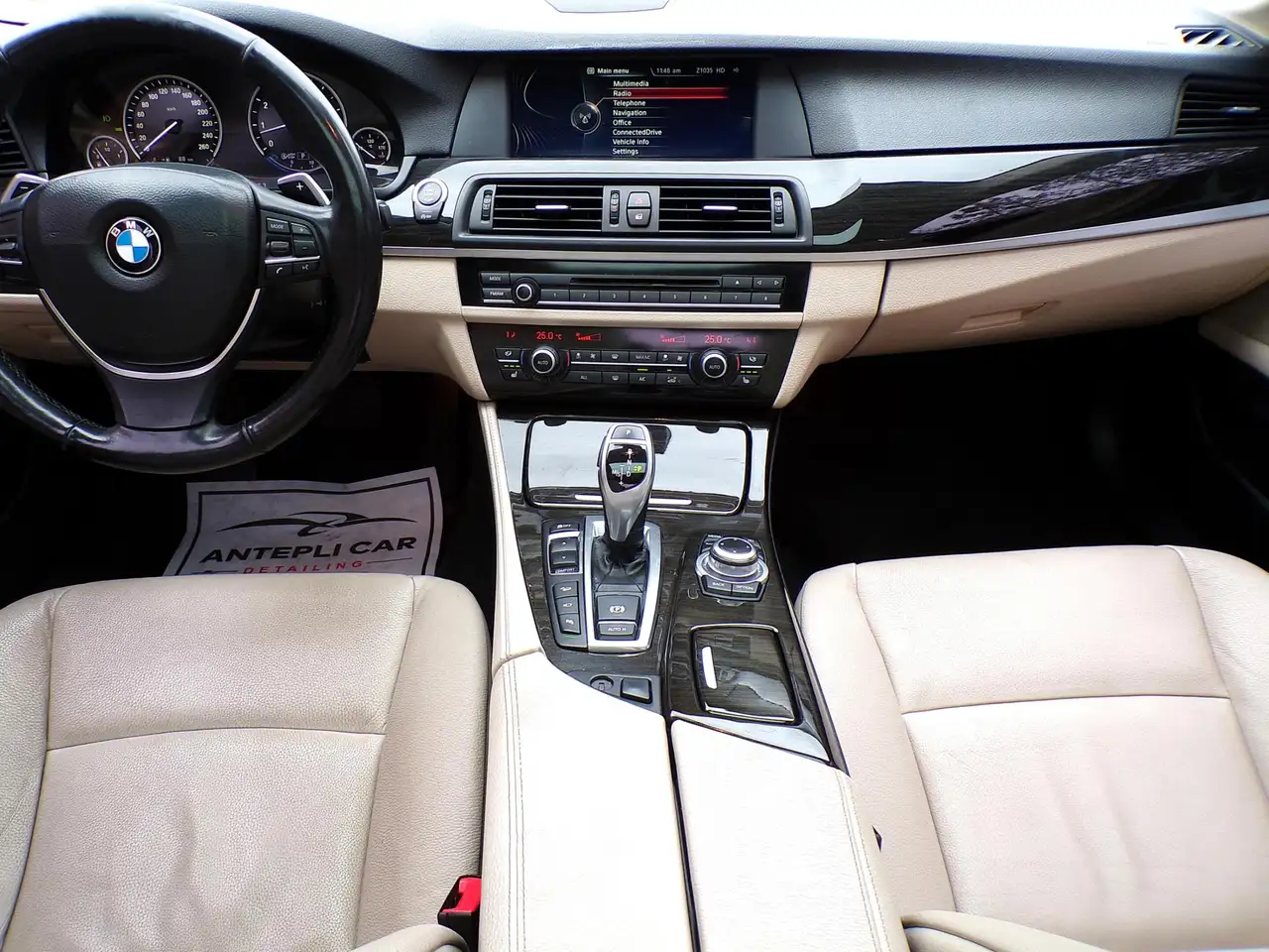 BMW 5 Series снимка BMW 5 Series