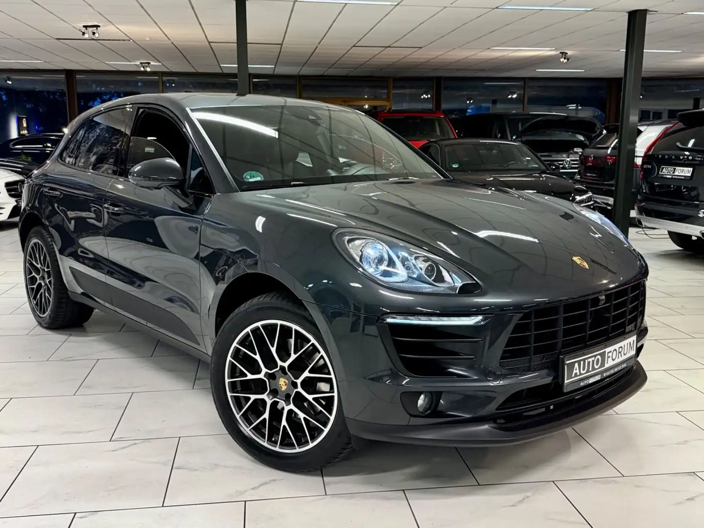 Porsche Macan 2.0 SPORTCHRONO SPRTDESIGN BOSE AHK 360CAM Grau - 2