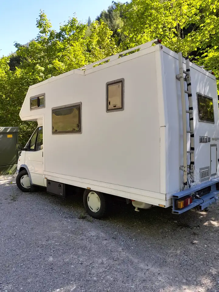 Ford F 100 Wohnmobil Alkoven, foto 4