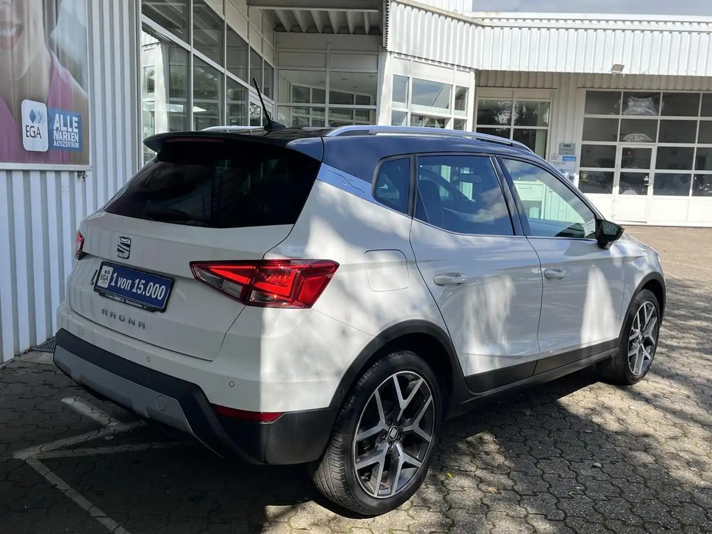 SEAT Arona 1.0 TSI XCELLENCE KLIMA SHZ NAVI DAB MP3 ALU Blanc - 2