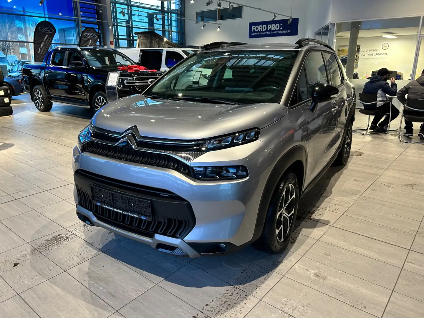 Citroen C3 Aircross 1.2 PureTech 130 Shine LED SHZ RFK Grau - 2