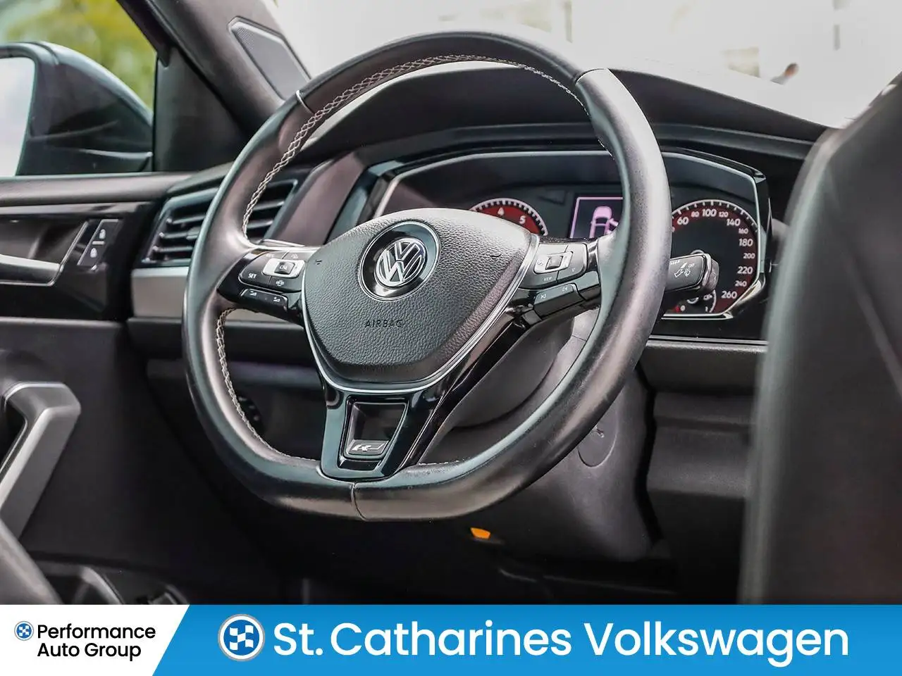 Volkswagen Jetta снимка Volkswagen Jetta