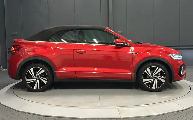 Volkswagen T-Roc view 7