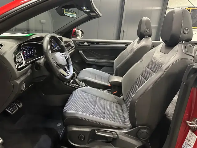 Volkswagen T-Roc view 14