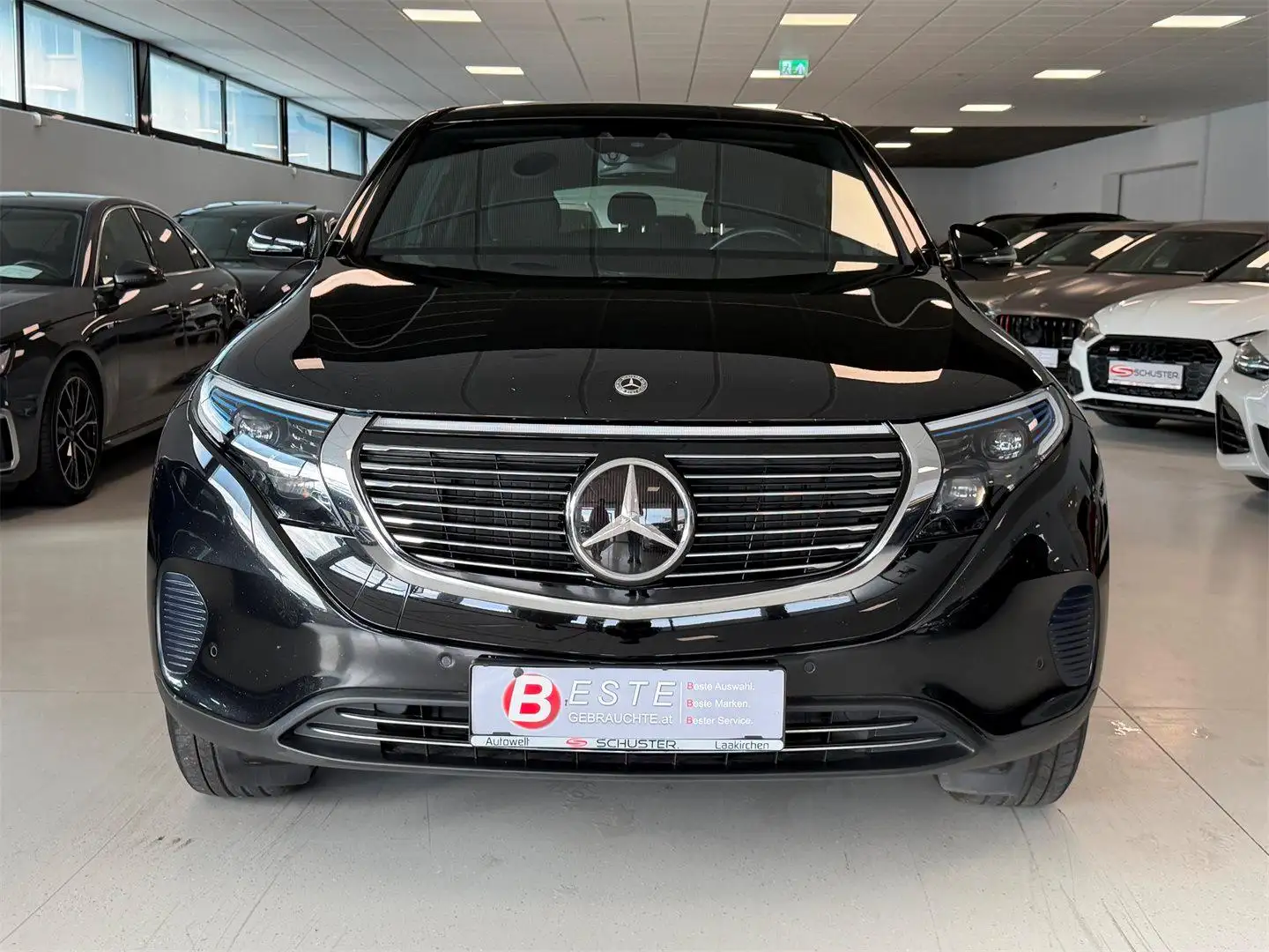 Mercedes-Benz EQC 400 4MATIC Schwarz - 2