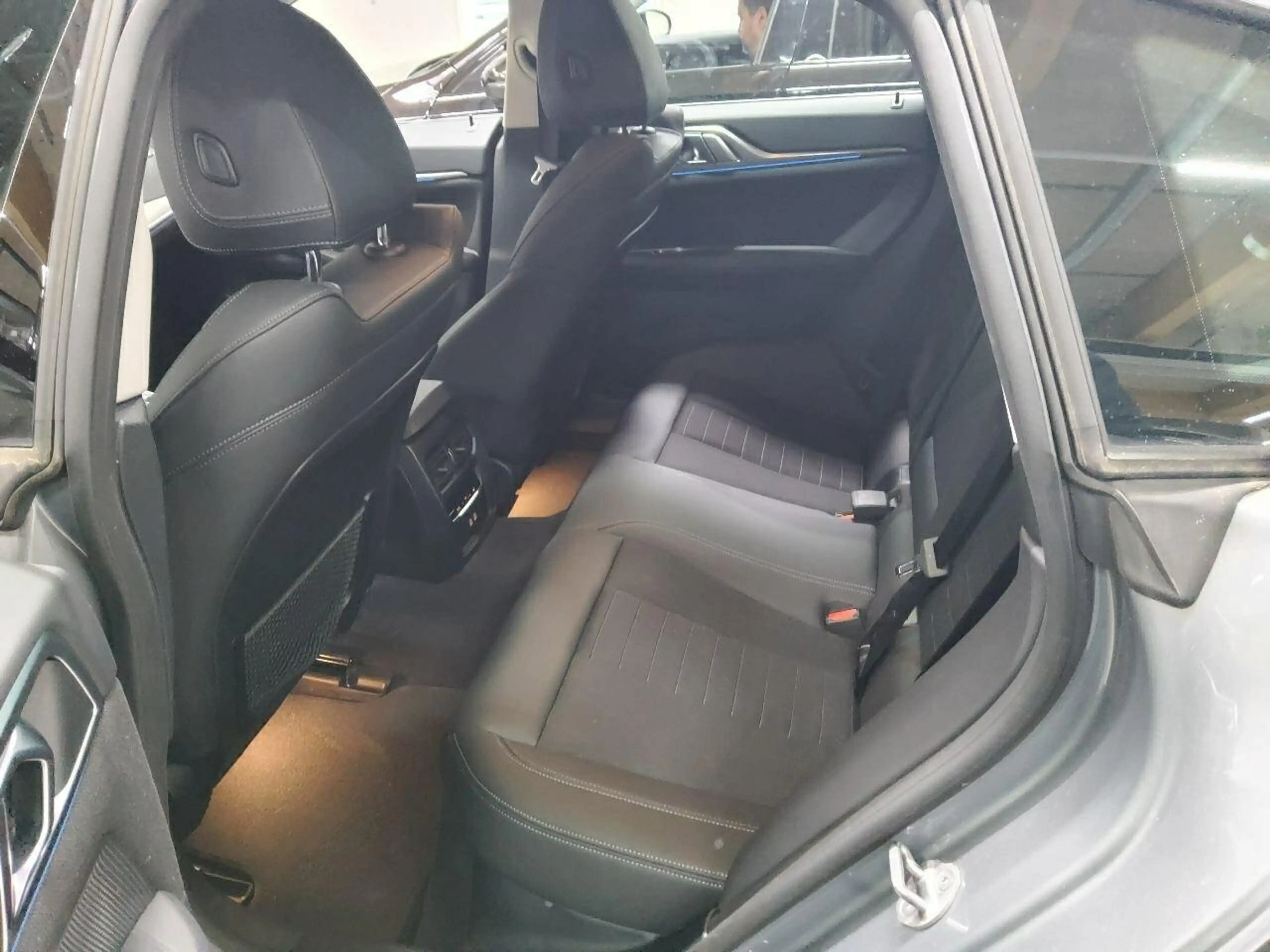 BMW i4 35 e eDrive Gran Coupe Wide SpoSi — photo 10