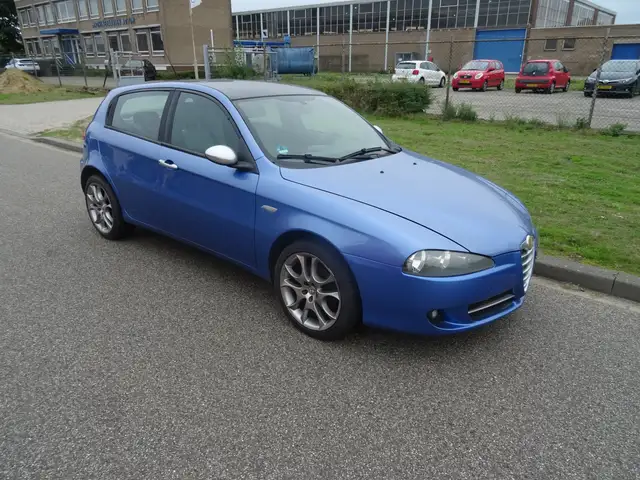 Alfa Romeo 147 1.6 T.Spark Veloce Business
