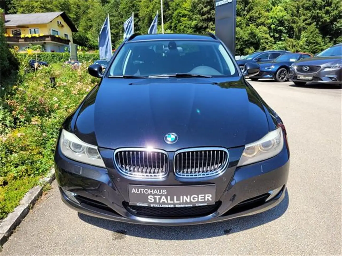 BMW 318 i touring Schwarz - 2
